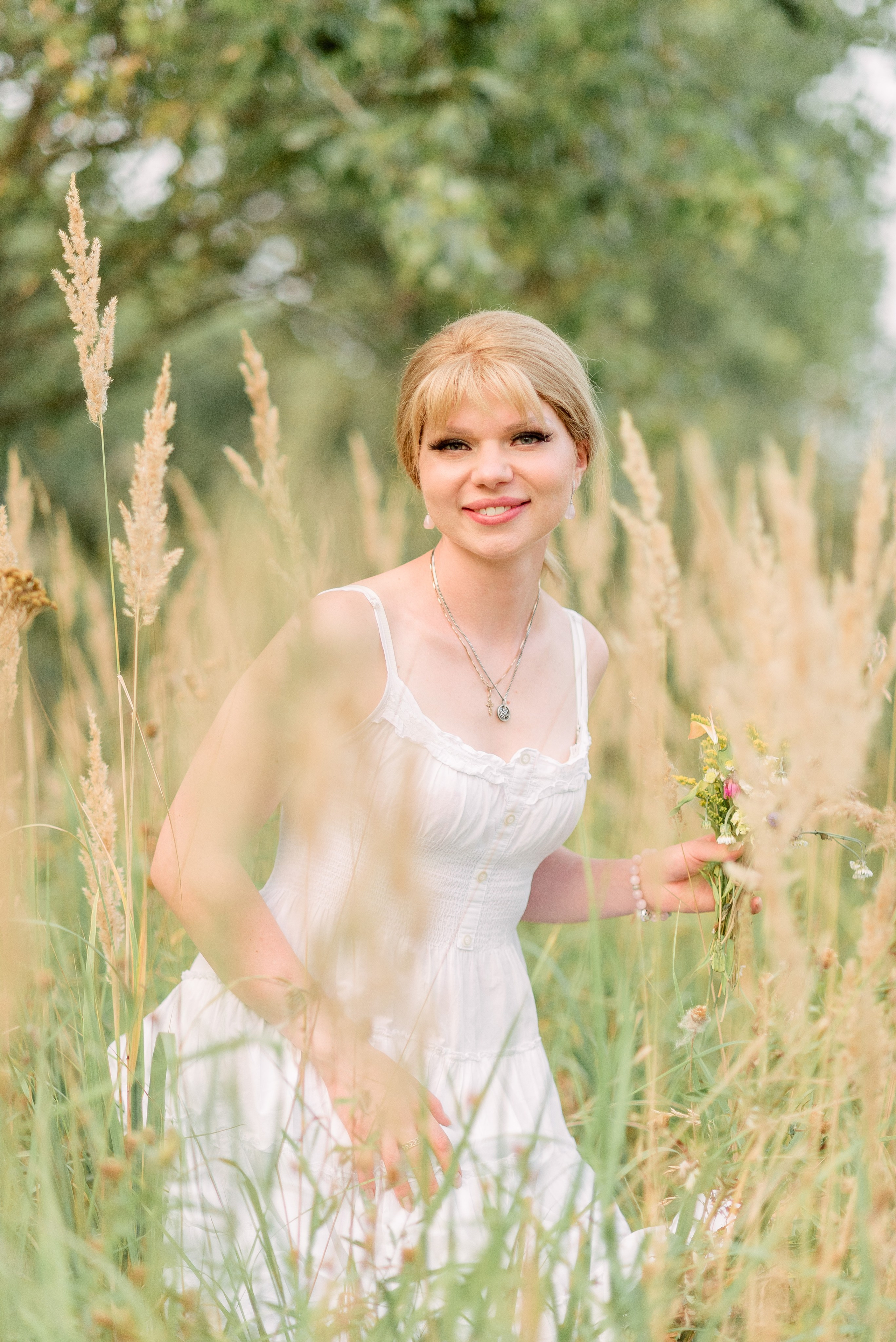 В поле. Фотограф Юлия Попова