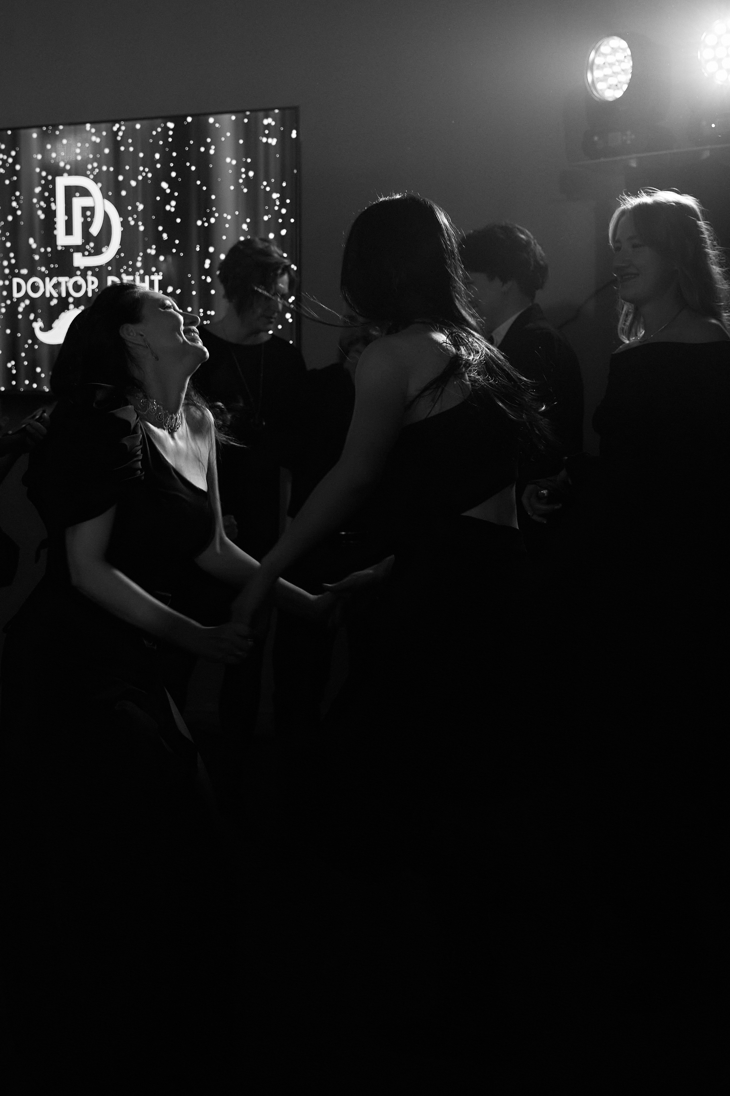 Доктор DENT. Свадебный и семейный фотограф