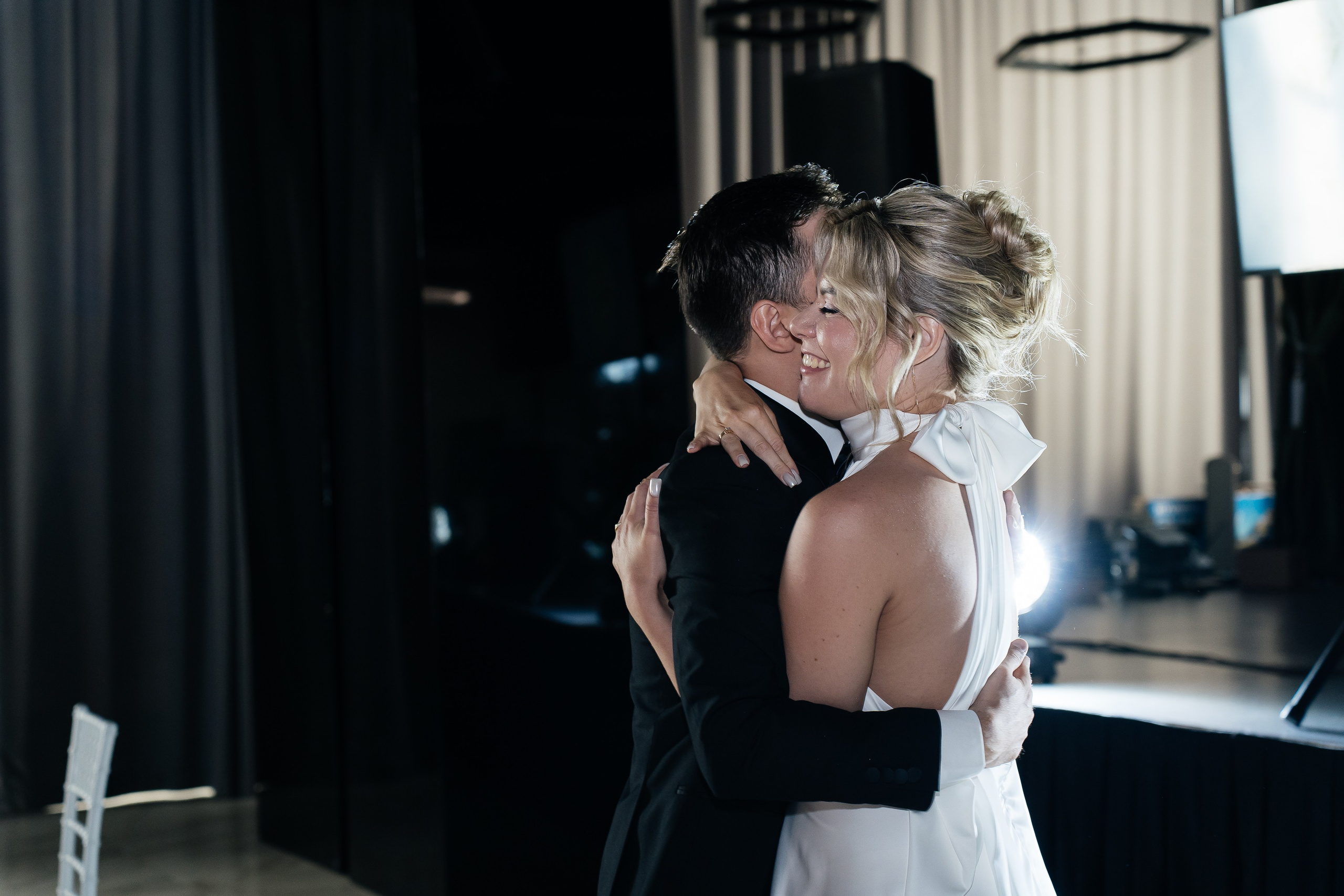 В отели. Для тех, кто не ждёт удачи, а создаёт её. Каждая фотосессия — это твой момент, твой стиль, твой успех. 📸