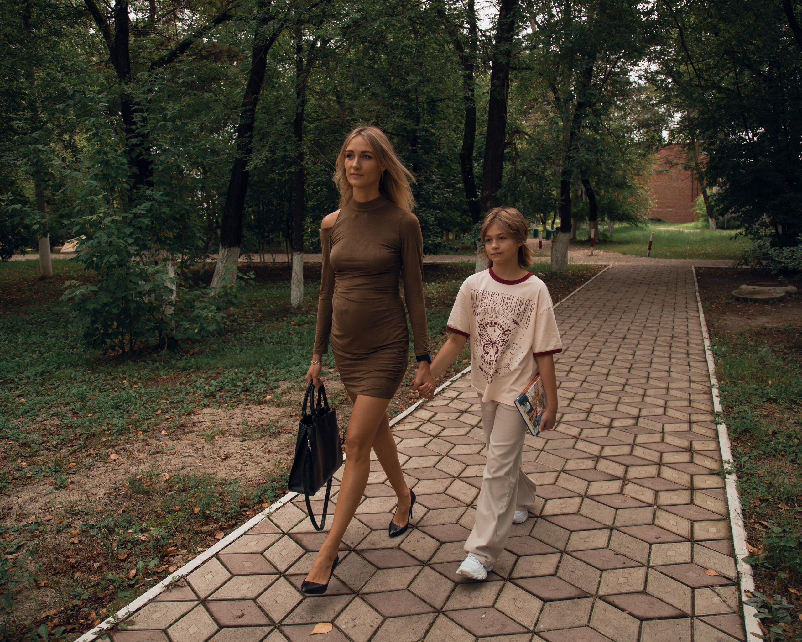 Елена и Кира