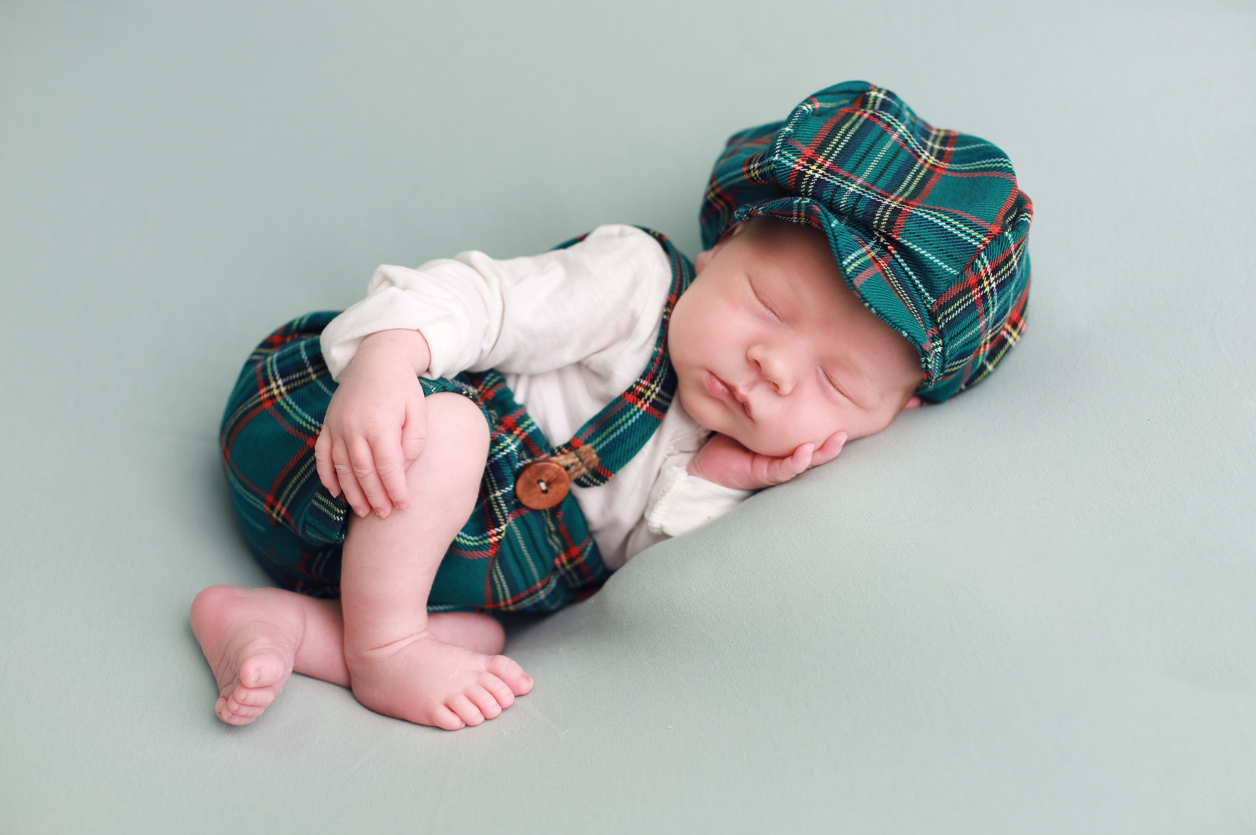 Тимофей. Фотограф новорожденных в г. Россошь Виктория Нечепуренко