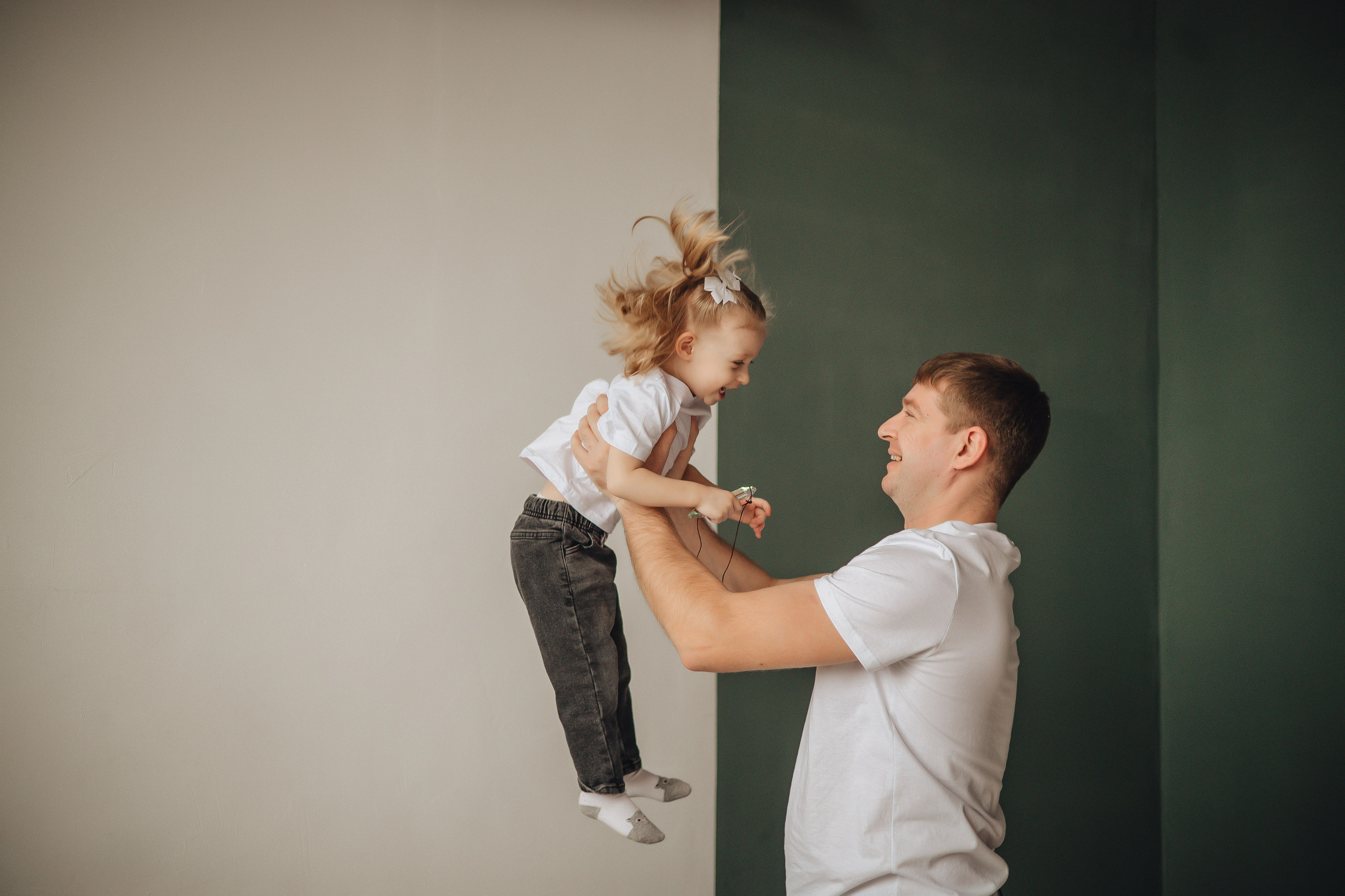 Вика ждет сестренку. Свадебный и семейный фотограф Пушкин Царское Село СПБ Питер Санкт-Петербург и Рязань Ольга Козлова