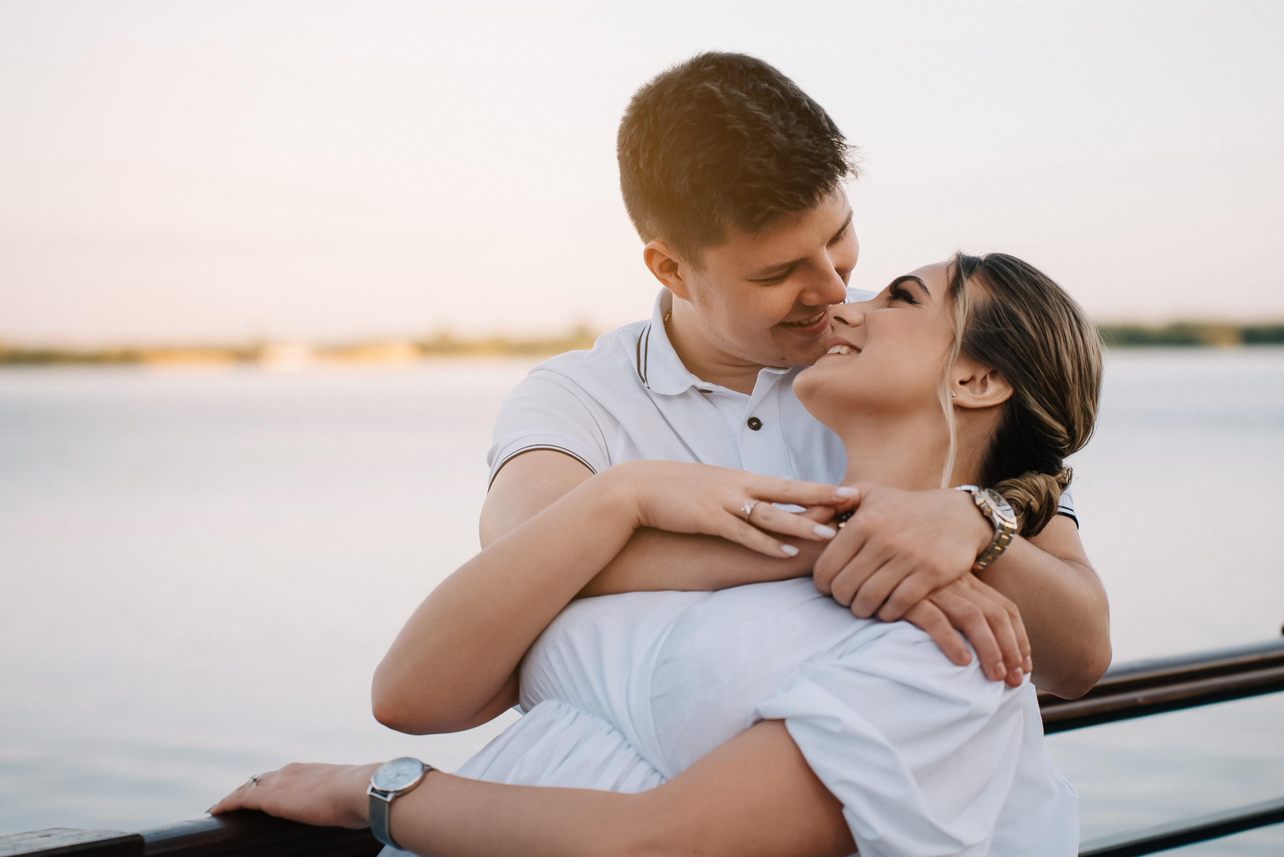 Предсвадебная фотосъемка набережная Архангельск. Свадебный фотограф в Архангельске и Северодвинске