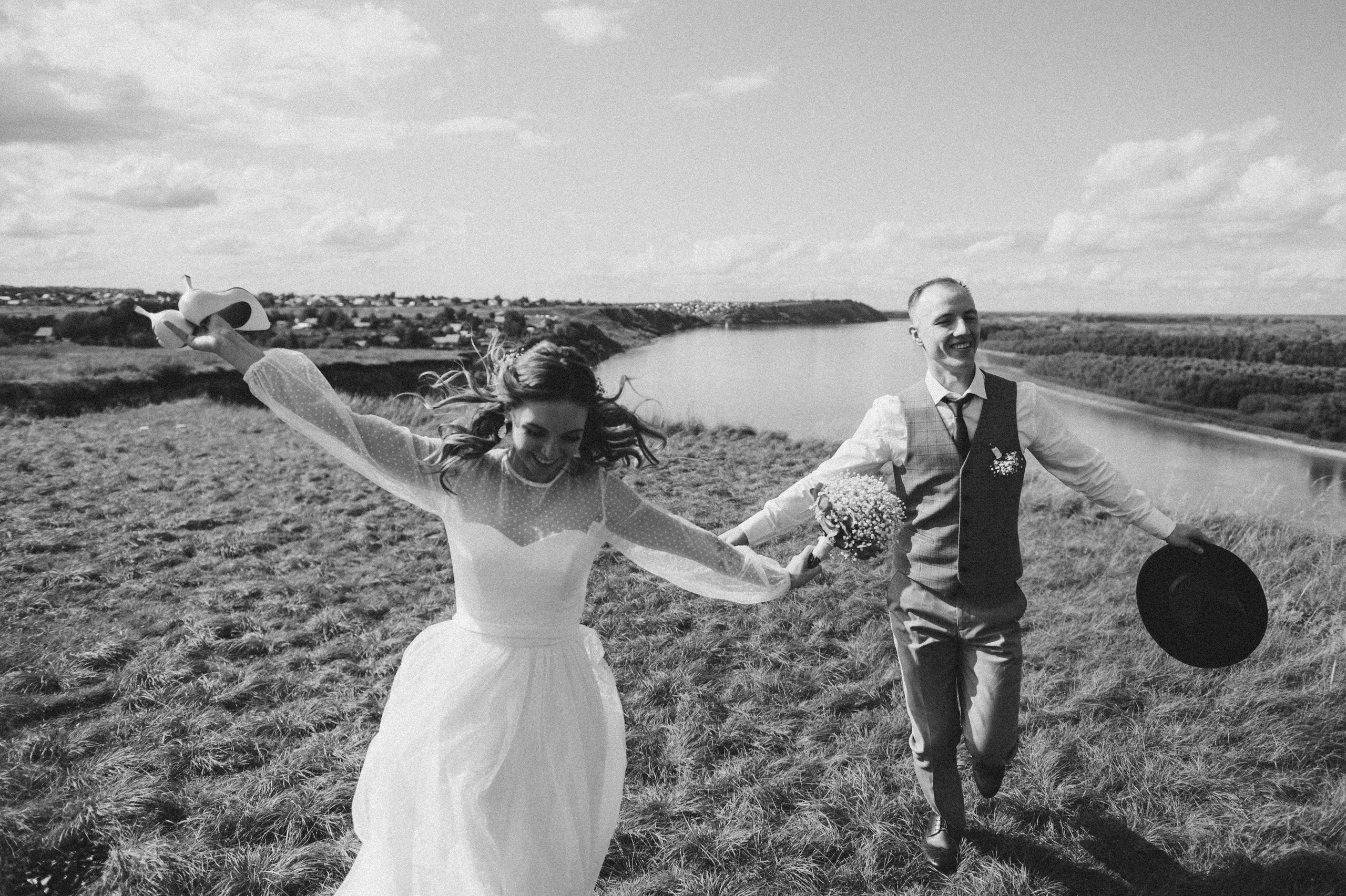 Свадебные фотографии. Фотограф в Барнауле Дарья Бутурлакина. Люби.Цени.Касайся