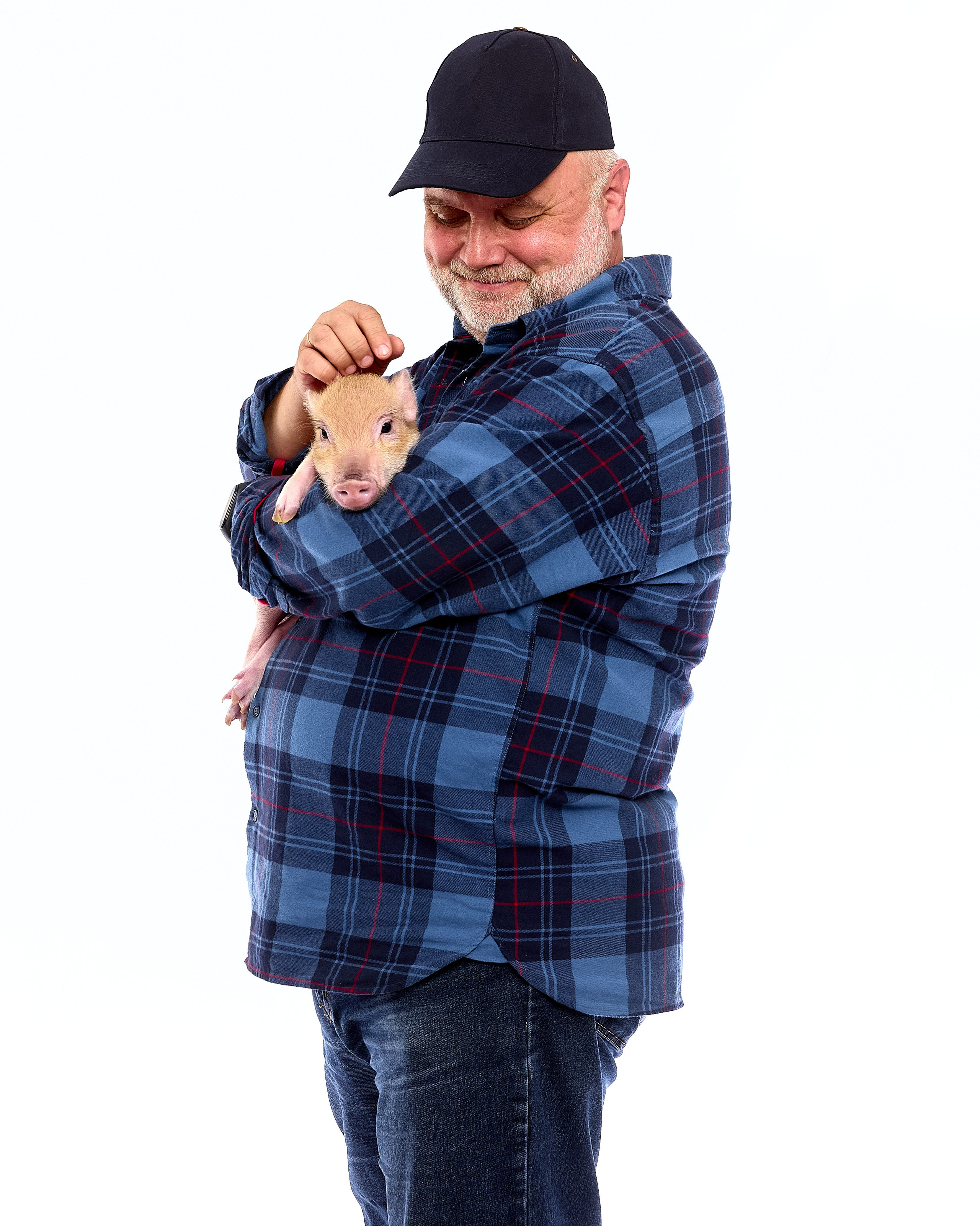 VAVADA. Святослав Лебедев | Рекламный фотограф — Коммерческая съемка, Арт-дирекшн, AI-интеграция