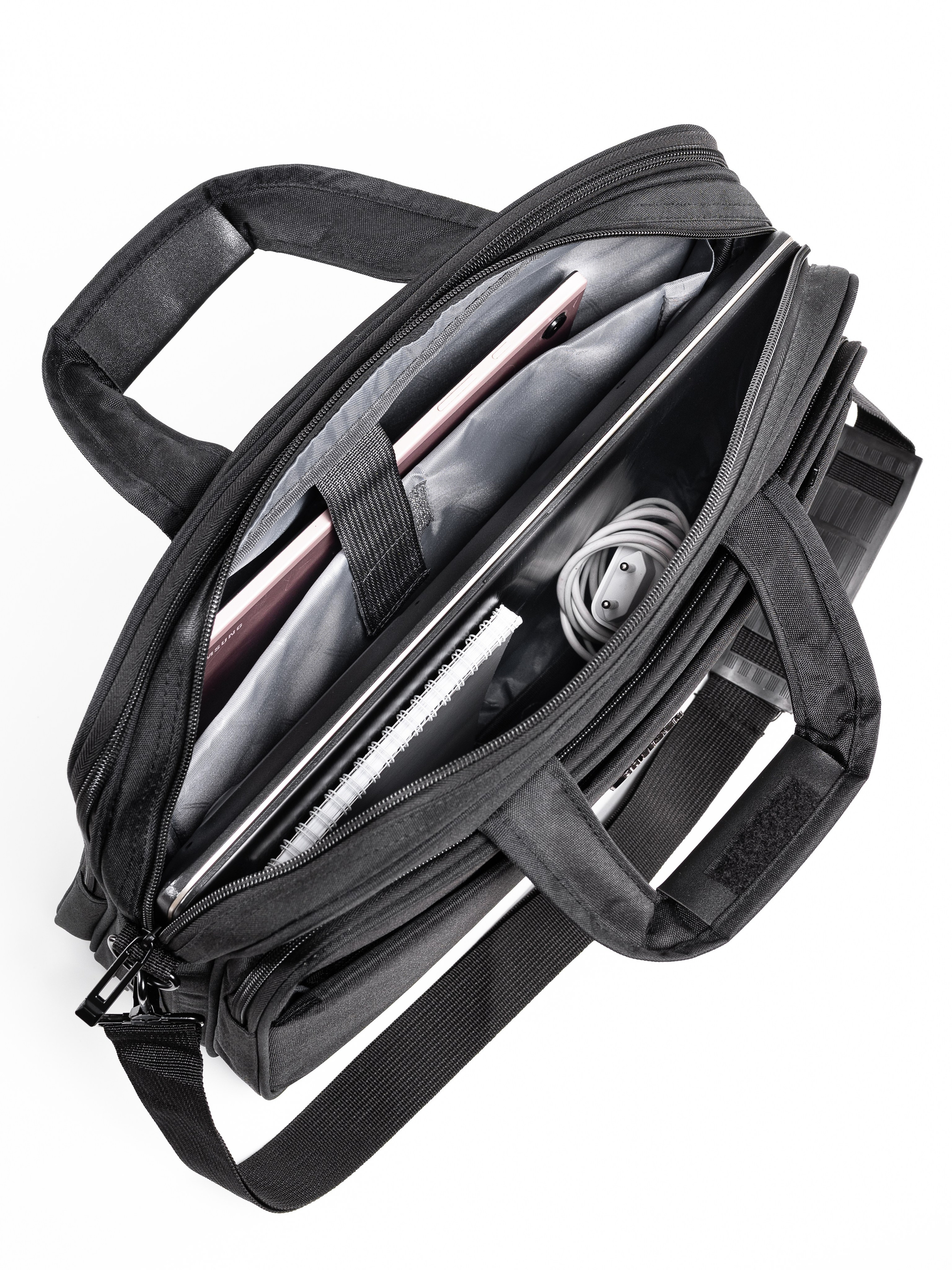 Дорожные и др. сумки предметка. Предметный фотограф, фото для маркетплейсов Пятигорск, КМВ