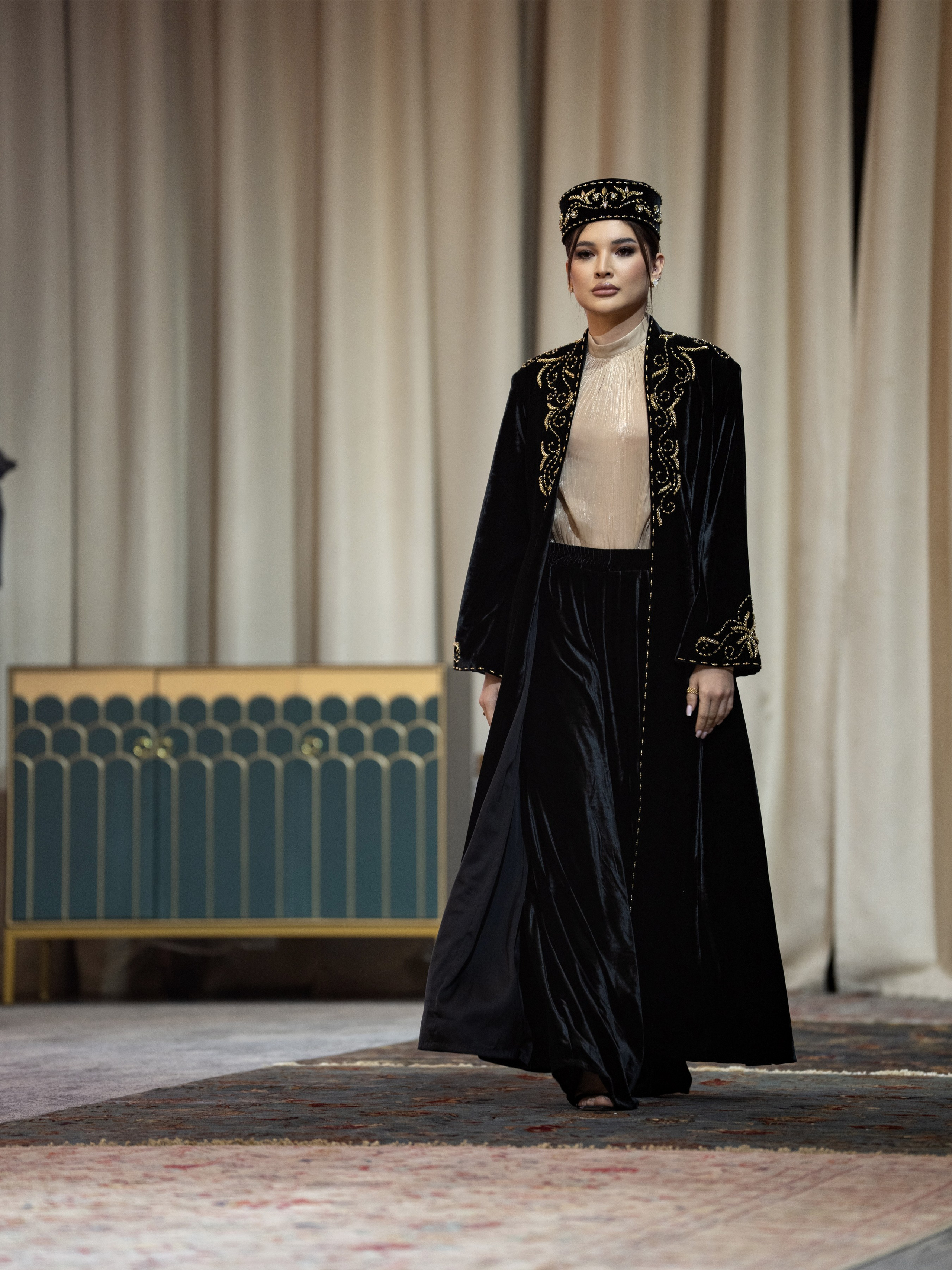 Khanshaiym brand. Сайт Алматинского НЮ АРТ, будуар и фэшн фотографа Дениса Карпенко