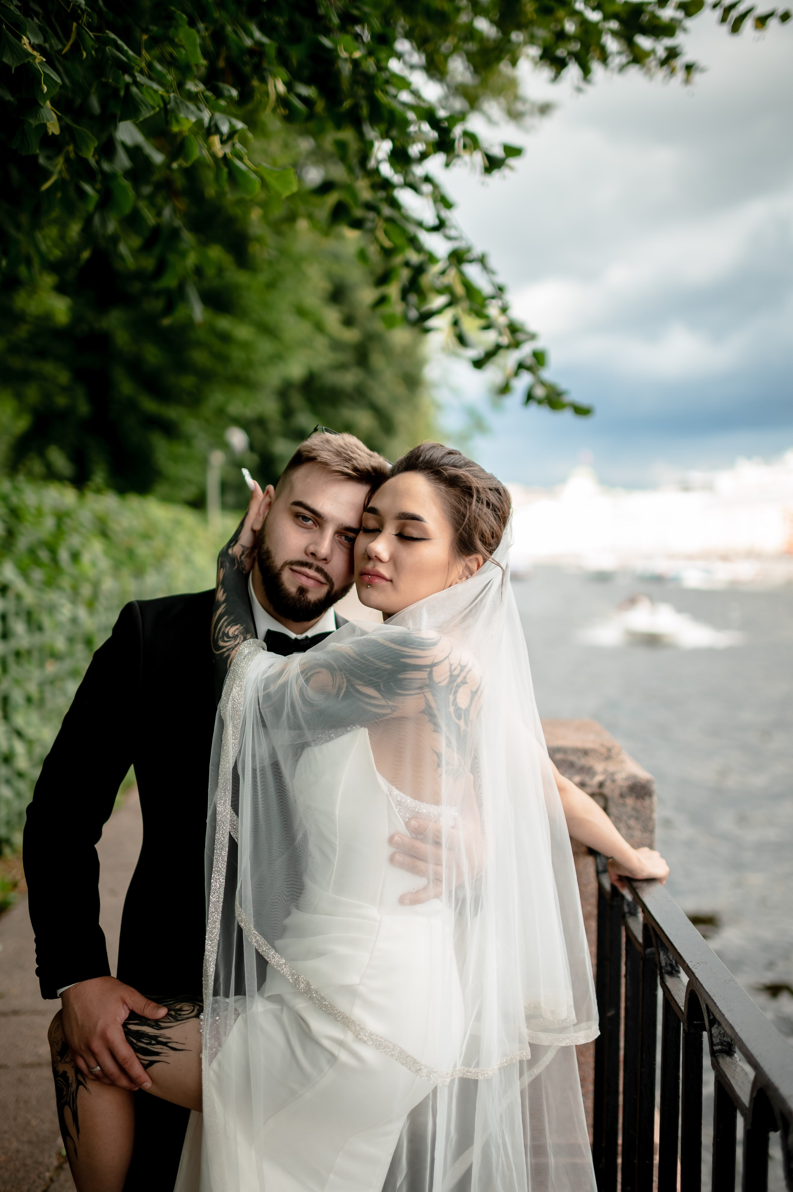 Диана и Евгений (маршрут № 1 в Питере: Исаакиевская площадь, красные маркизы Астории, набережная Мойки, Дворец Штиглица и Летний сад). Портретный, семейный и свадебный фотограф в Санкт-Петербурге и в Пушкине Ширяев Денис