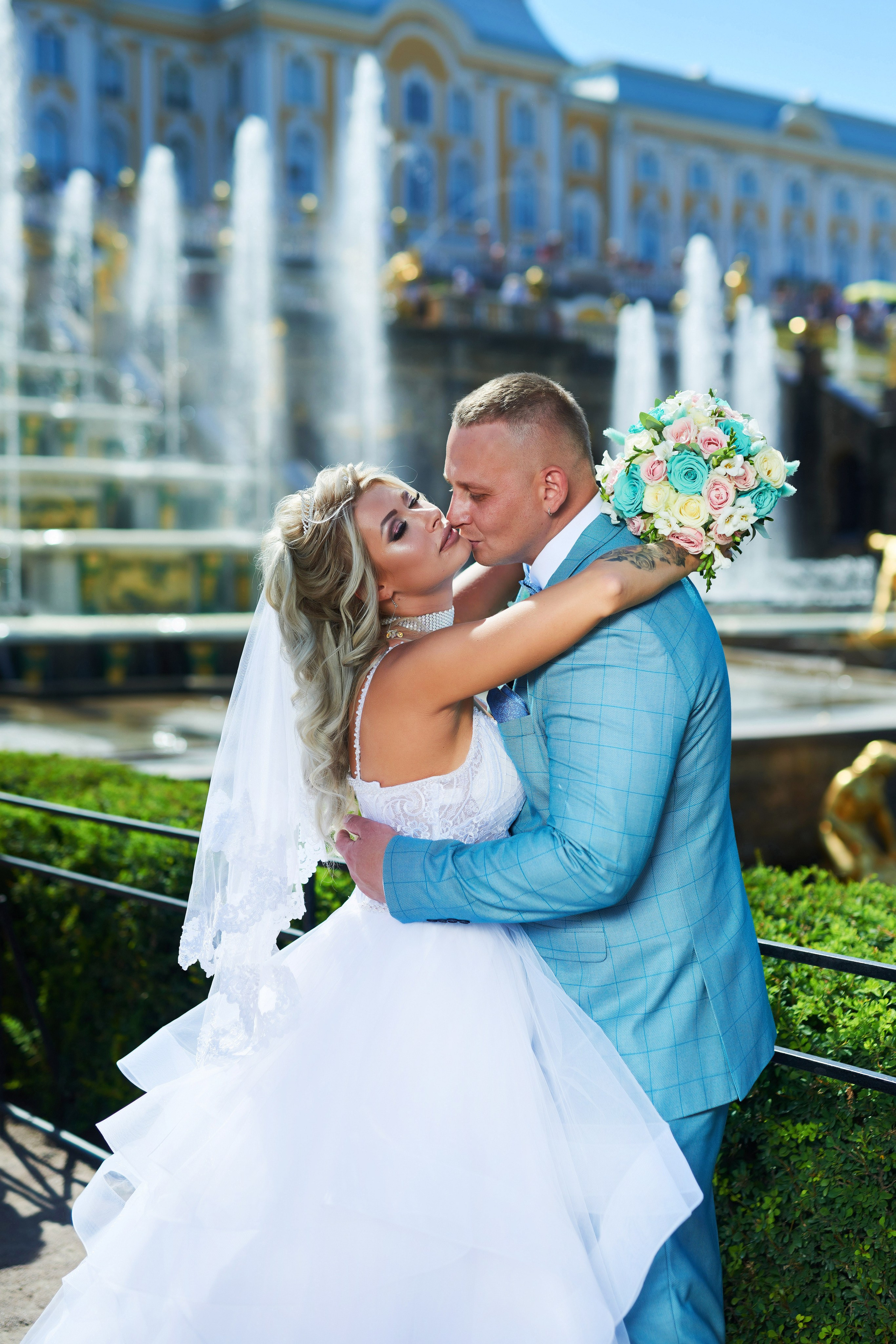 Свадебная прогулка в Петергофе. Портретный, семейный и свадебный фотограф в Санкт-Петербурге и в Пушкине Ширяев Денис