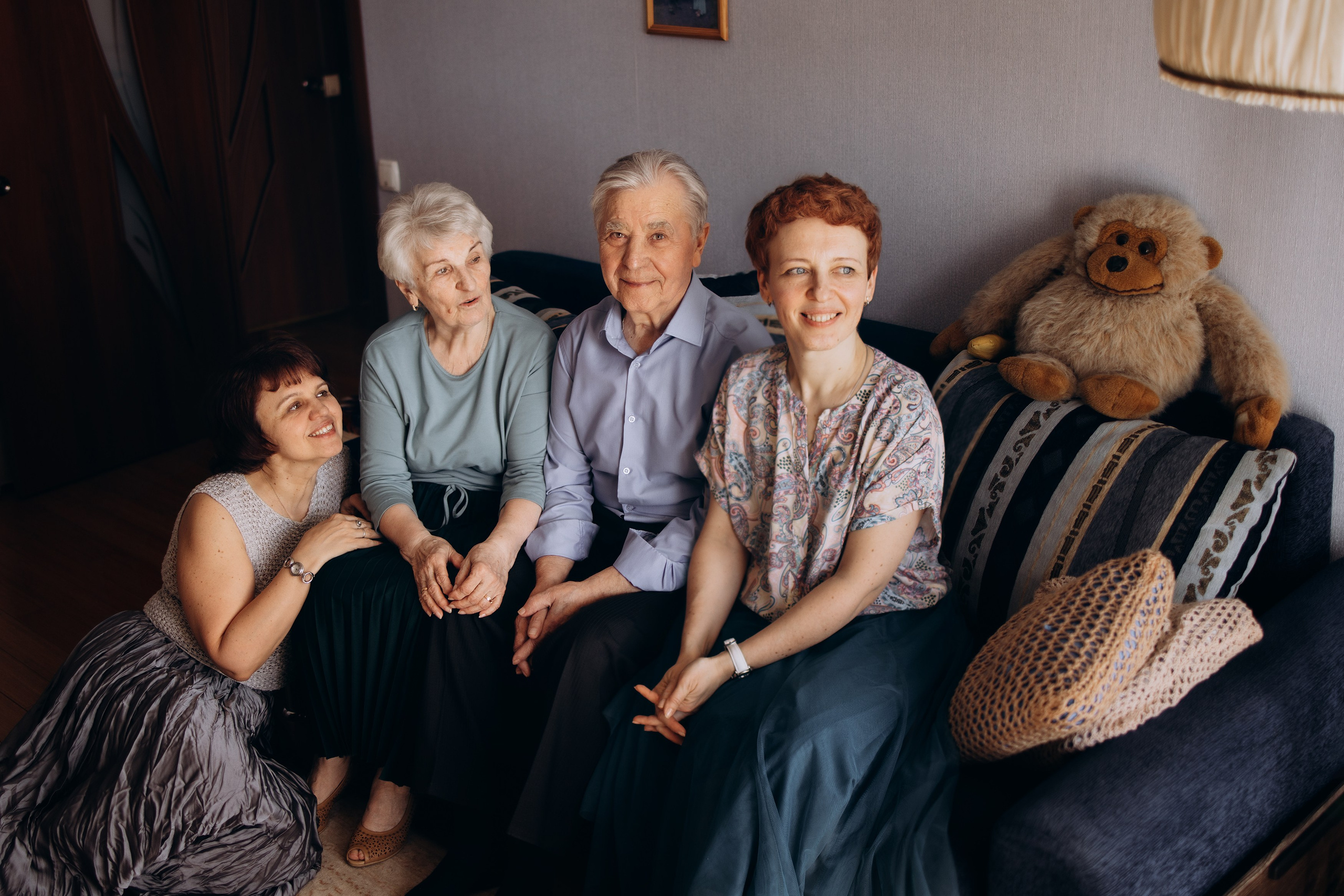 Семейные домашние истории, фотосессия дома, домашние съемки, семейная фотосессия в студии, что надеть на съемку