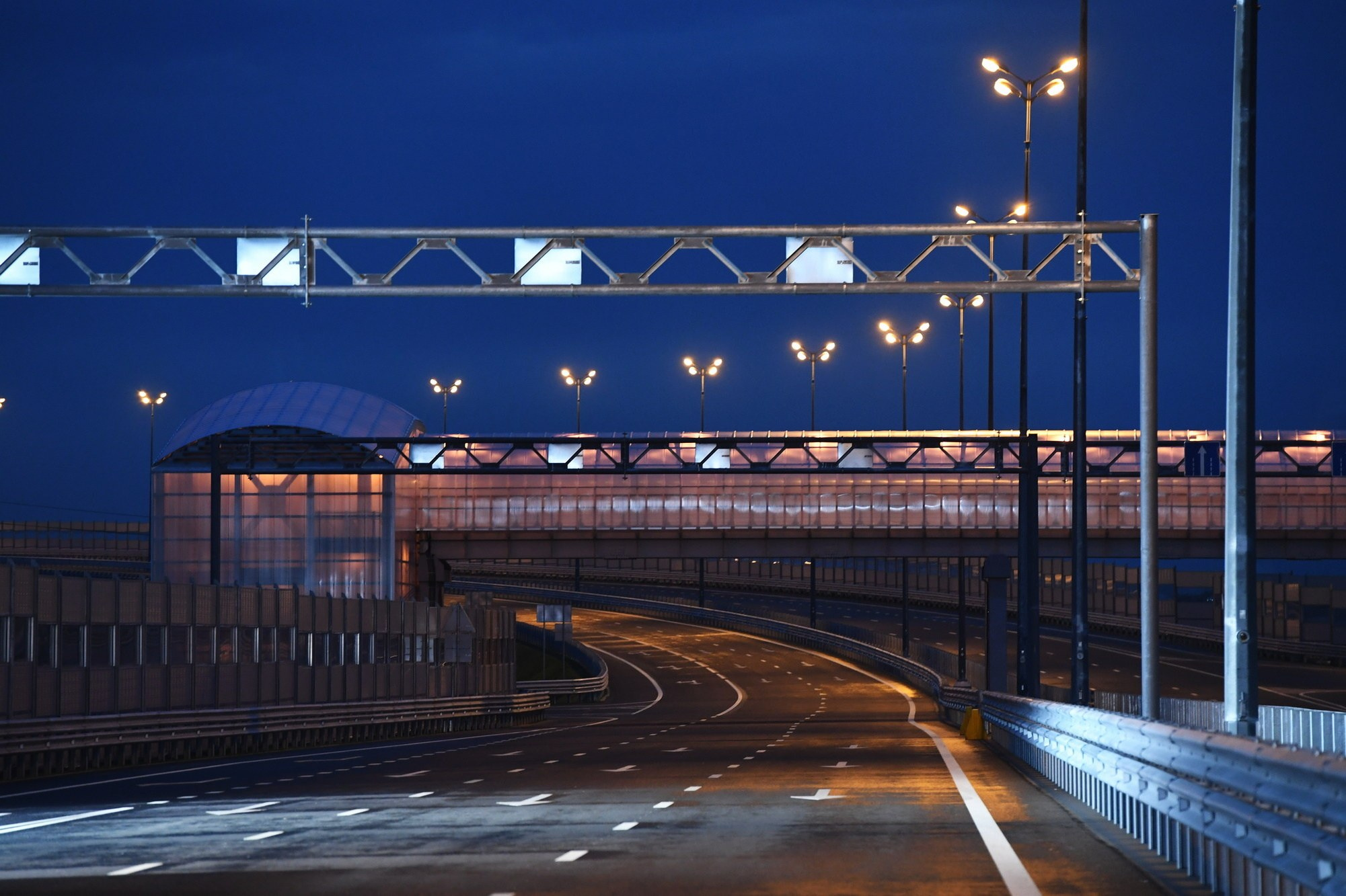 Вид на Киевское шоссе, Ленинградская область, 14 октября 2017 года.