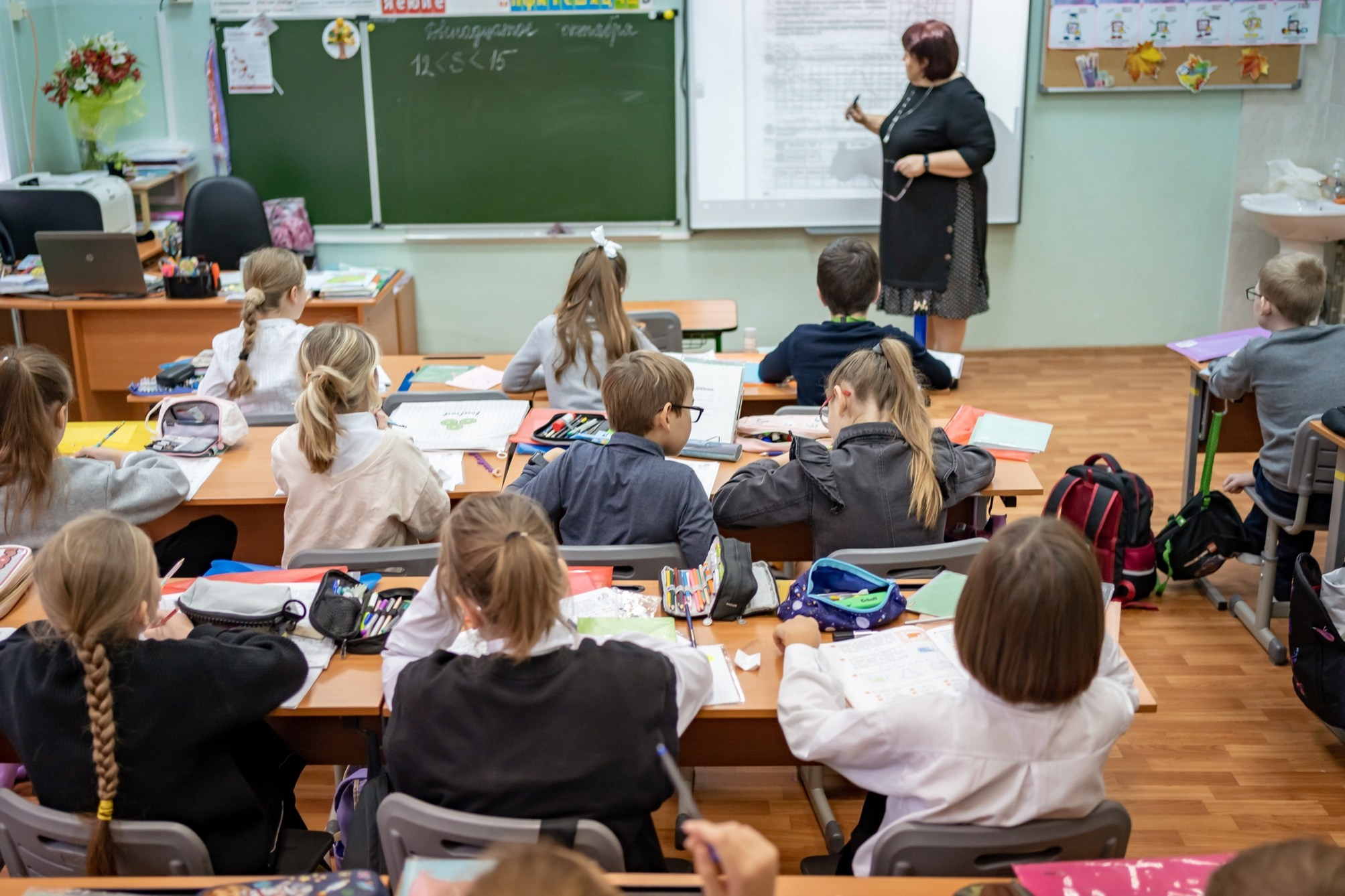 Выпускники начальной школы. Семейный фотограф Варвара Сорока в городе Москве