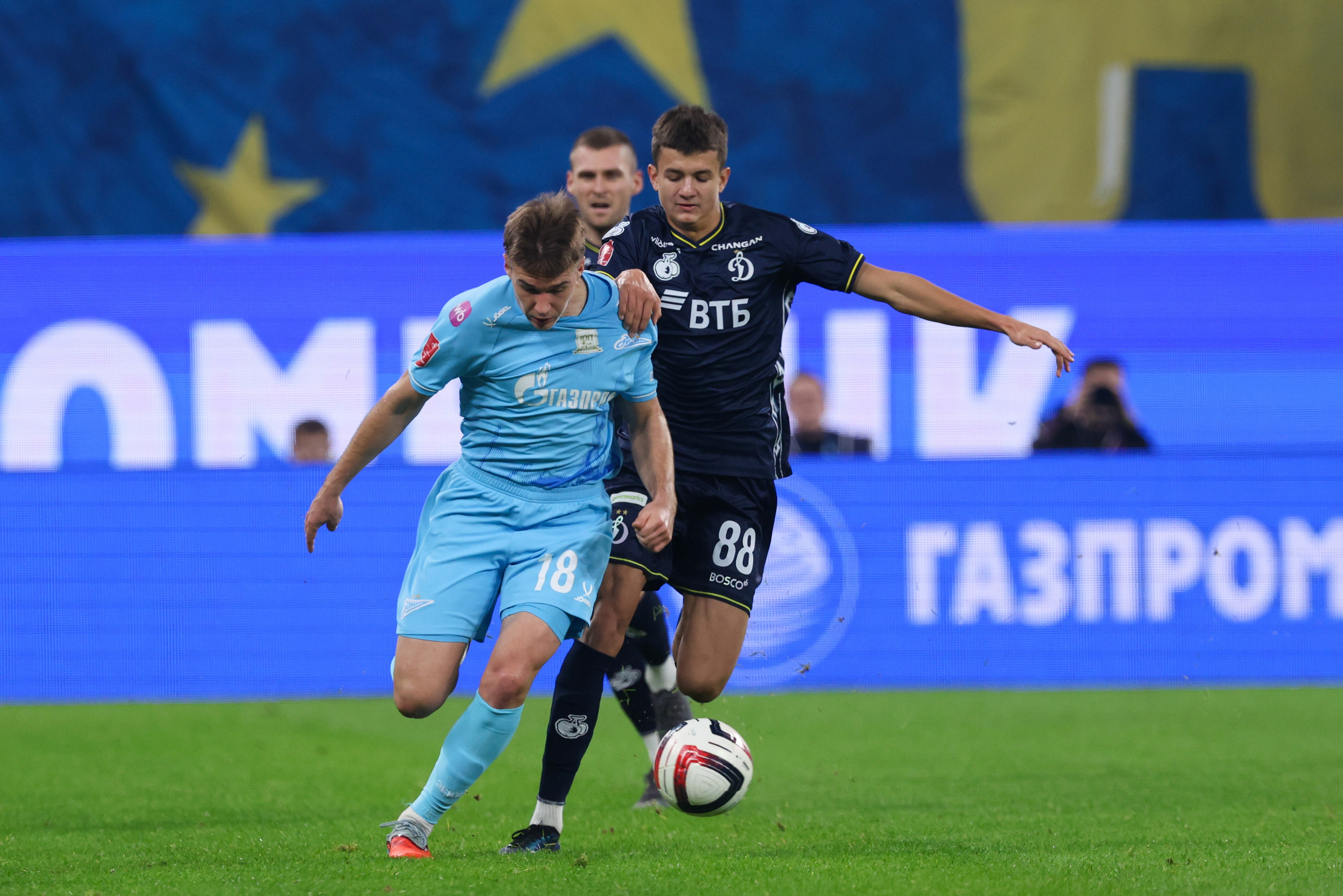 ФК «Зенит — ФК «Динамо» Москва 05.11.2025. Спортивный и репортажный фотограф Антон Тереханов