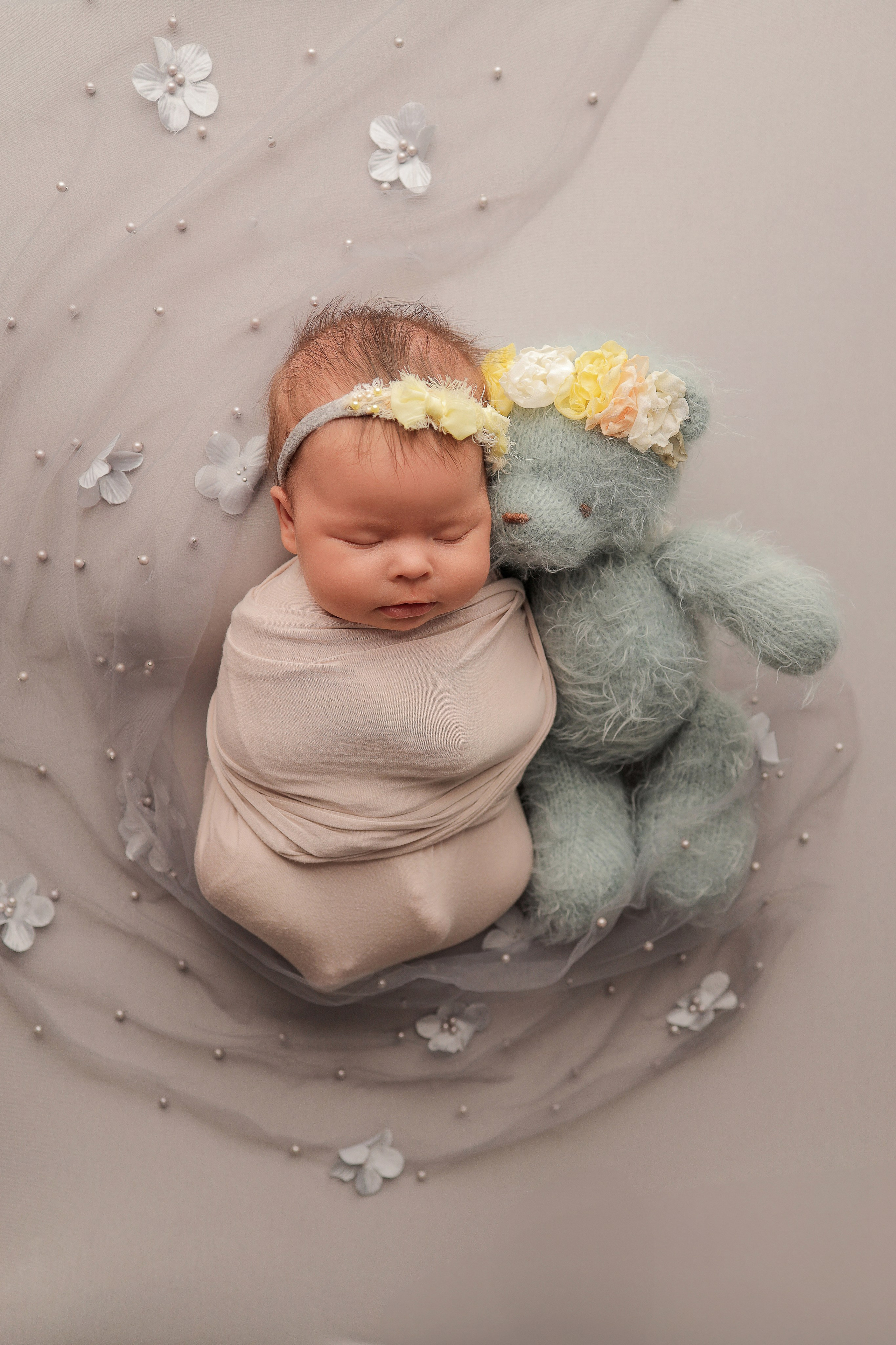 Эмилия, 1 месяц. Фотограф новорожденных в Новокузнецке Анна Горошникова