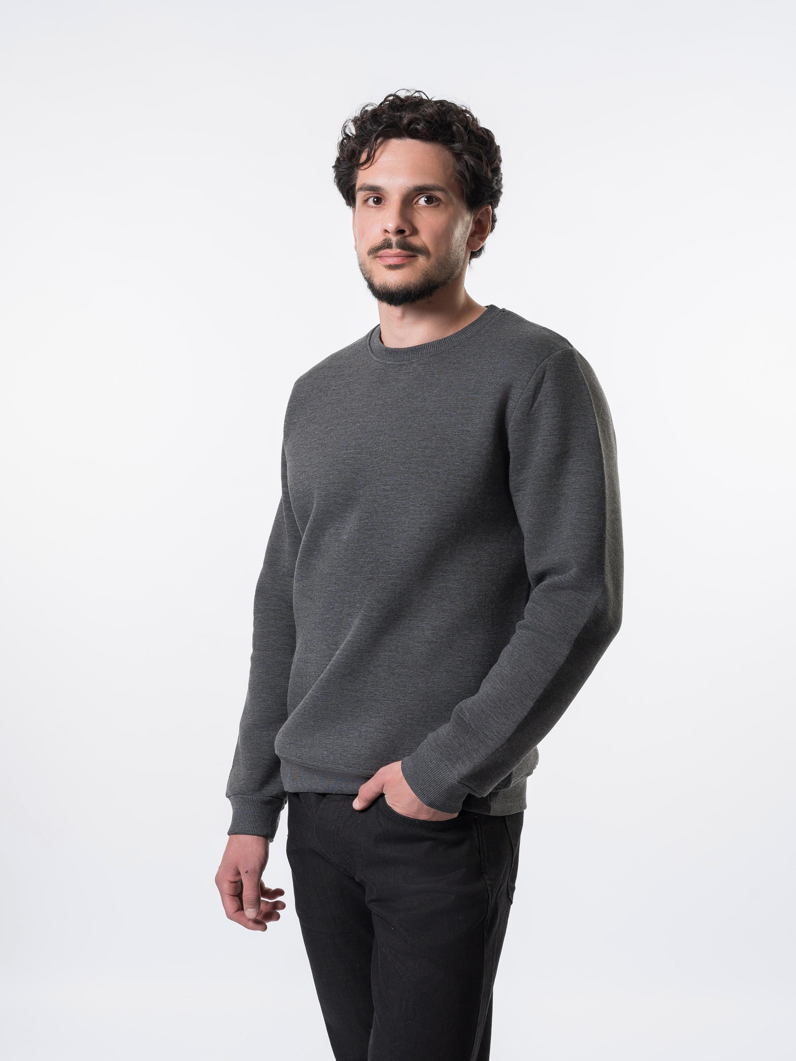 МОДЕЛЬ ДЕНИС. Студия рекламной и предметной съемки товаров WELKO Studio