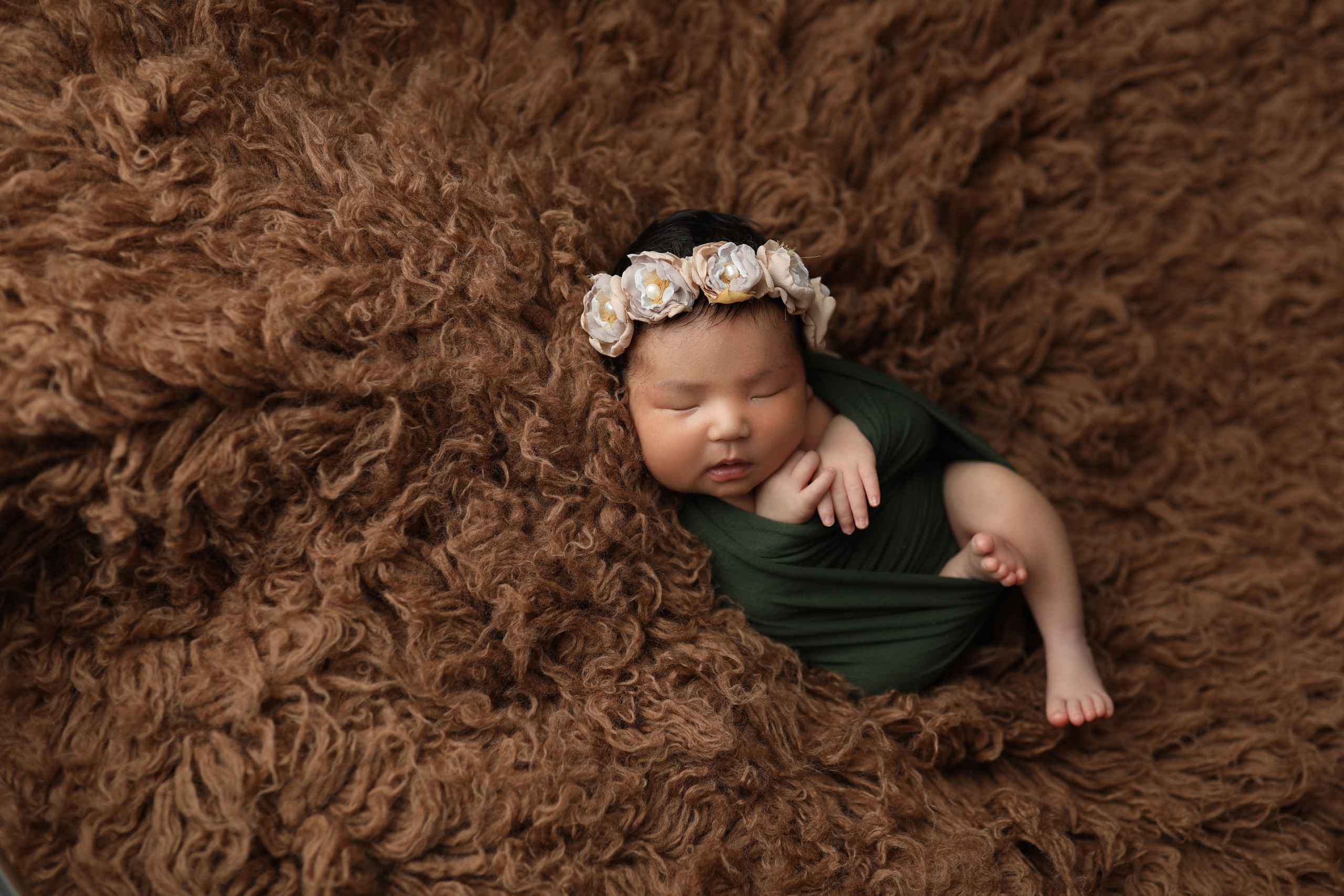 PH @anna_molodykh_newborn.almaty. Retoucher Aleksmokh