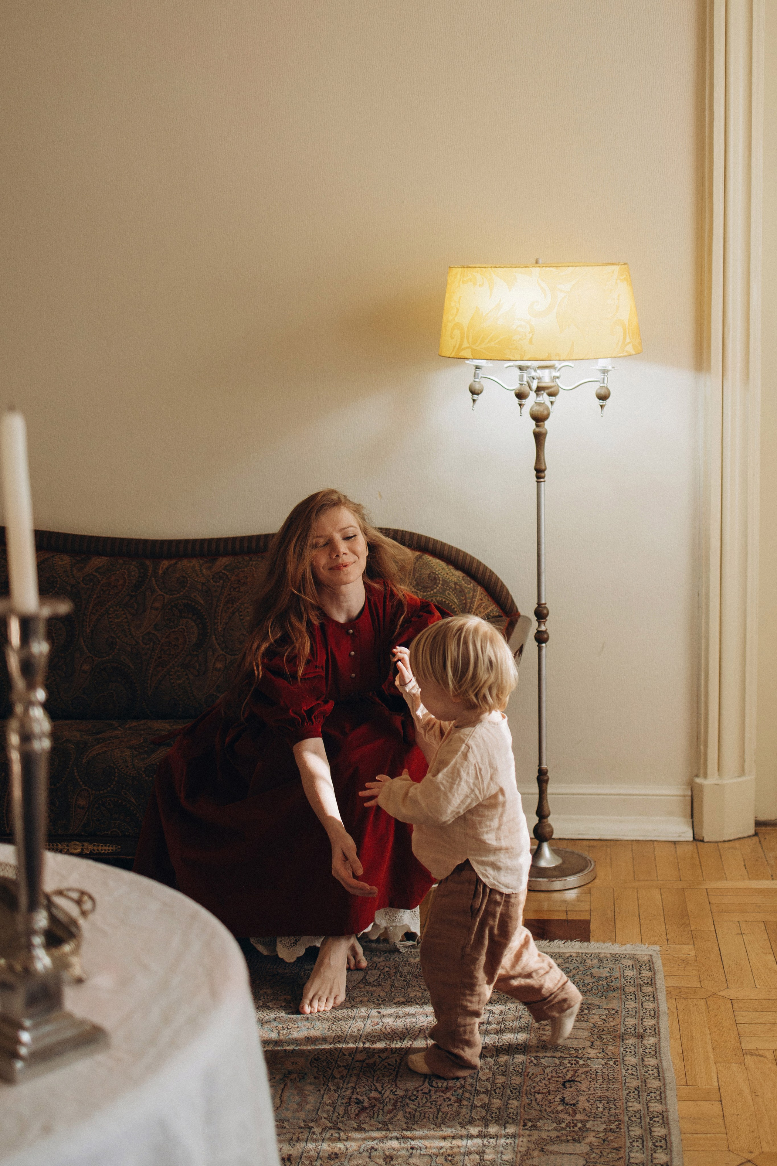 Тоня и Мироша в исторической квартире в центре Москвы. Семейный фотограф в Москве Марина Петра