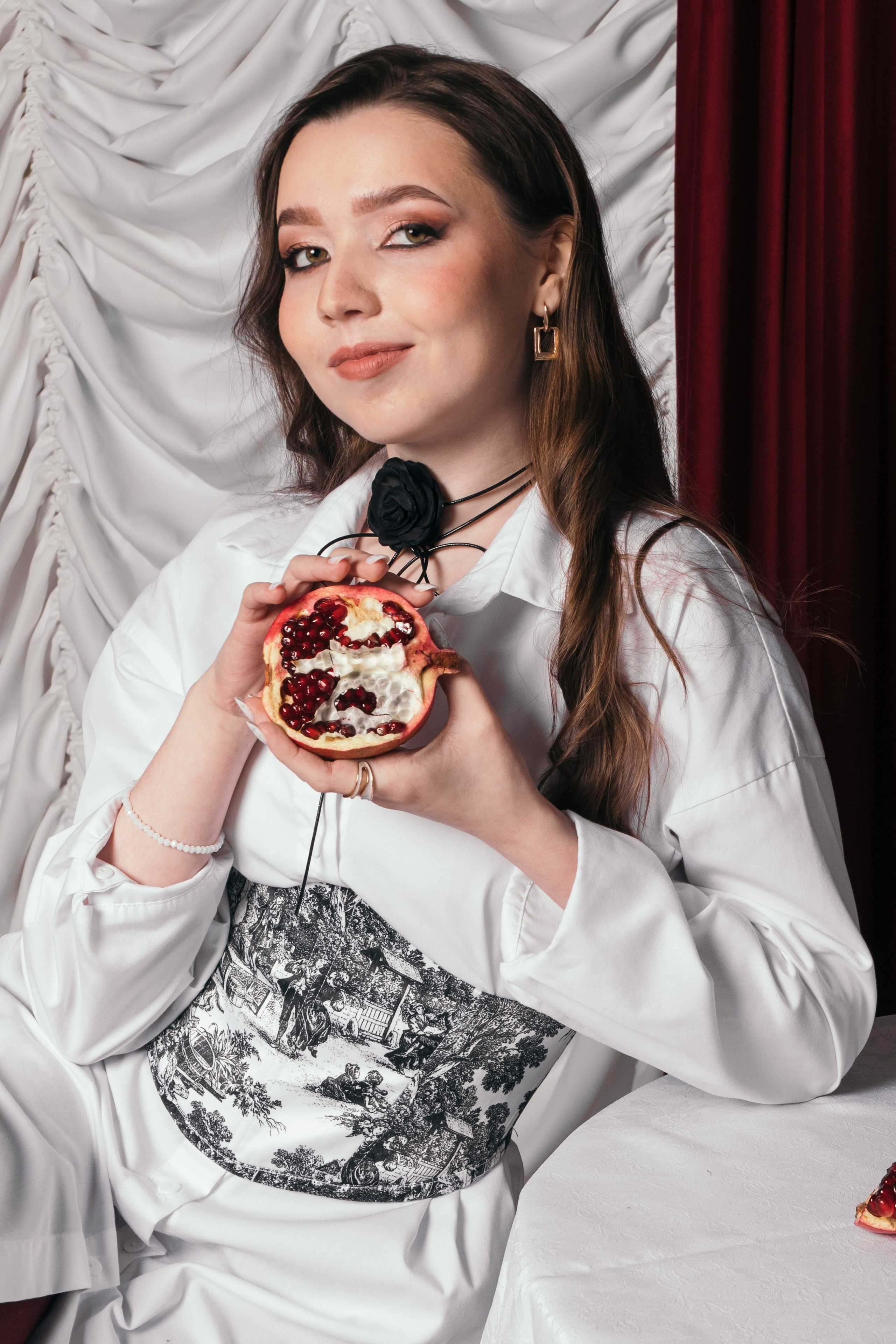 Вера и гранат. Фотограф Елена Балакина (Челябинск)