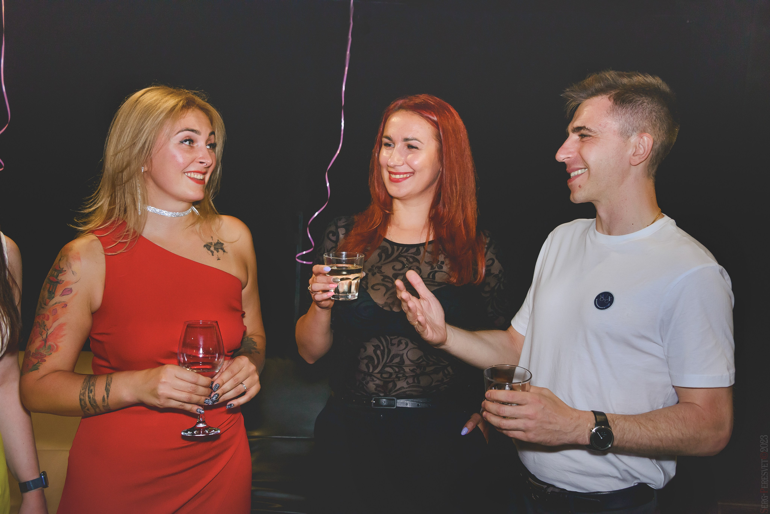 День рождения — Караоке клуб. Ваш фотограф на праздник в Москве, Раменском, Жуковском, Люберцах