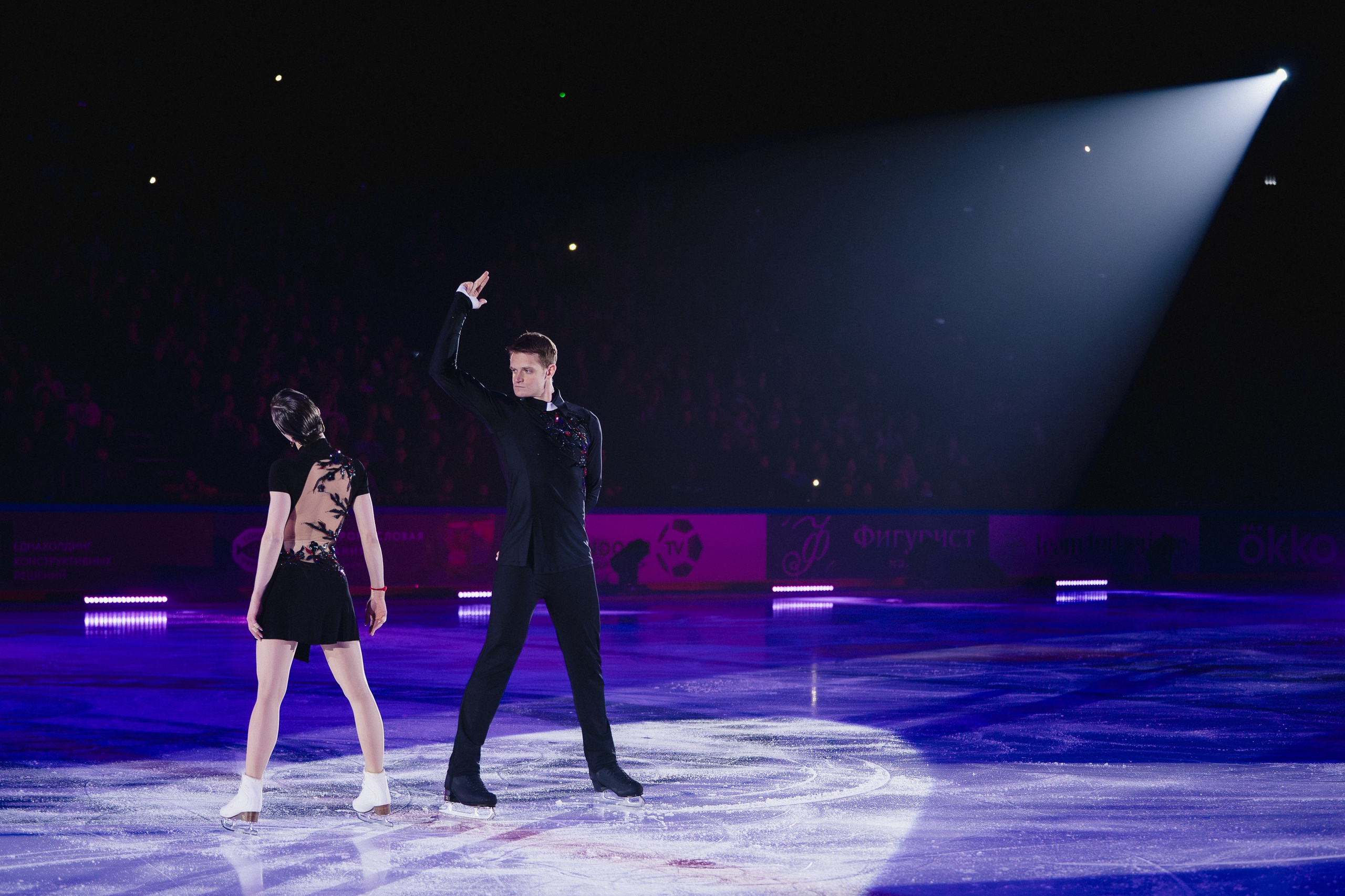 Шоу Этери Тутберидзе в Новосибирске. Воробьева Ксения — Спортивный и танцевальный фотограф Новосибирск