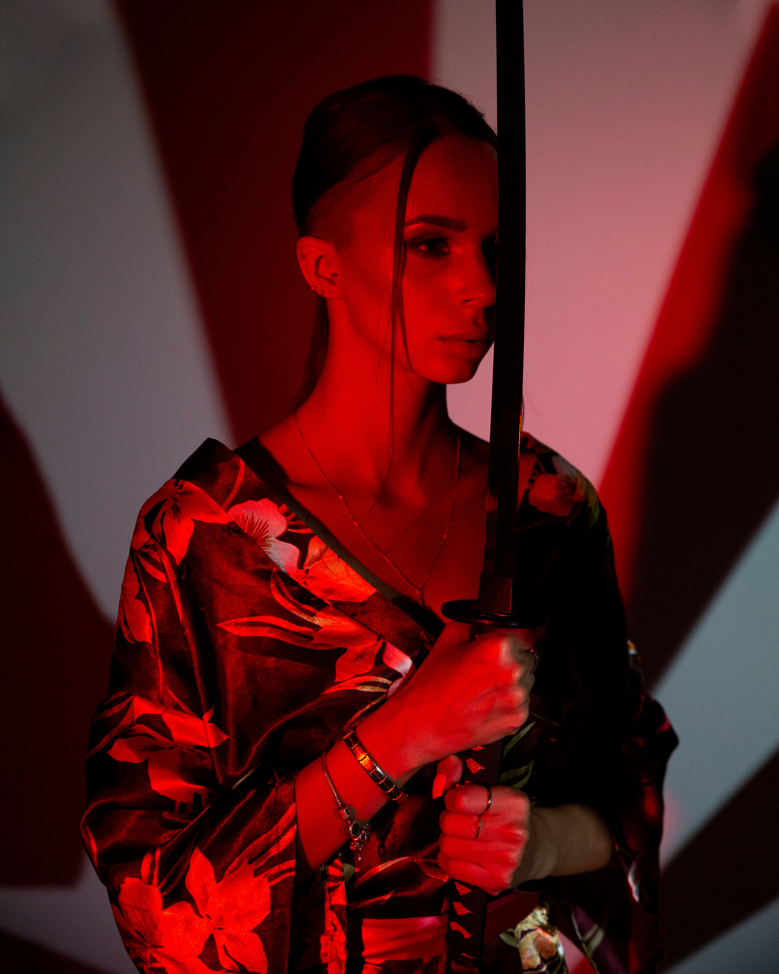 Рекламная фотосъемка. Студийный, предметный и репортажный фотограф в Владивостоке