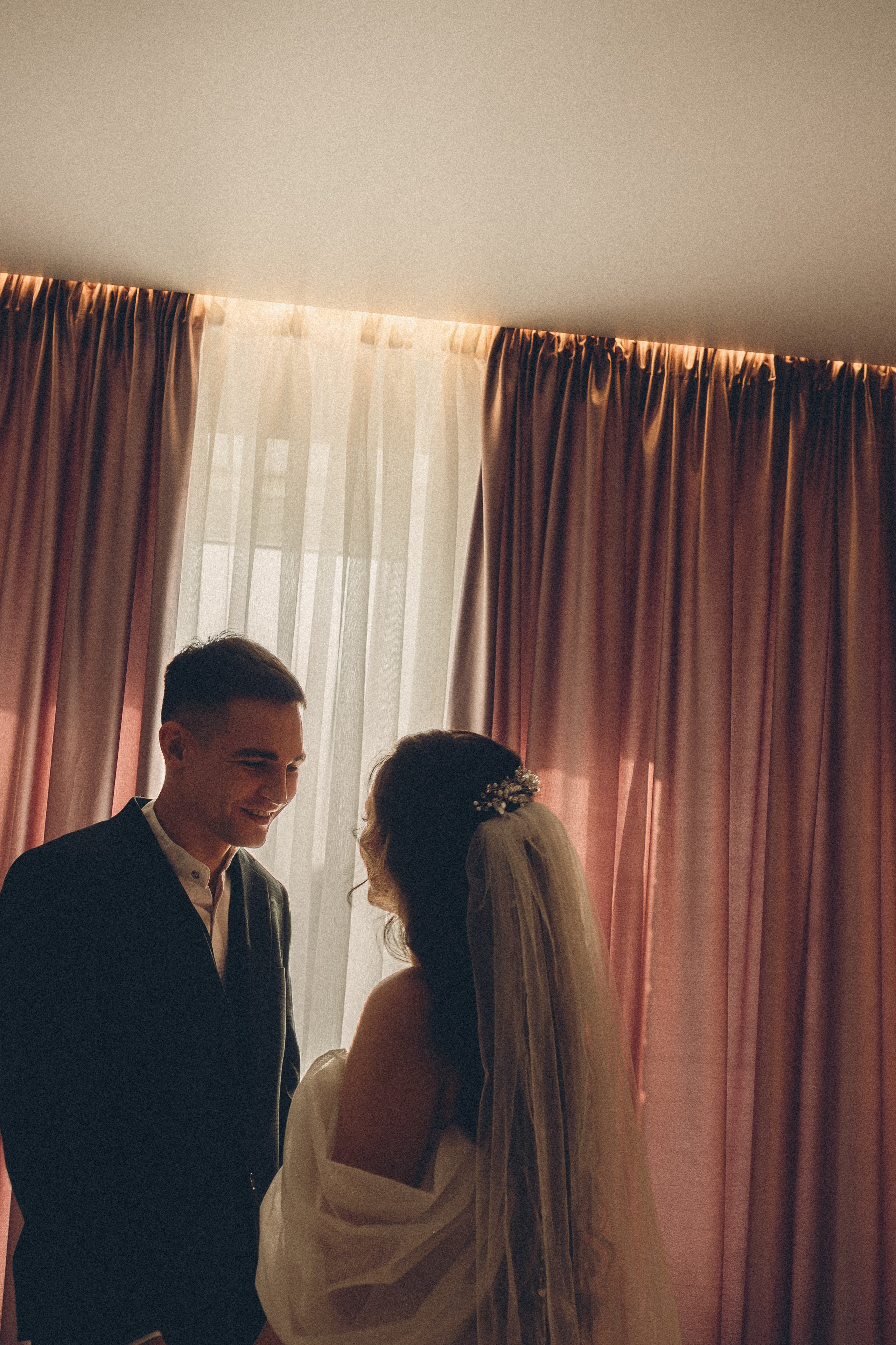 СВАДЕБНАЯ СЬЕМК В ПАРКЕ 300-ЛЕТИЯ. Профессиональный фотограф, Санкт-Петербург — Виктория Богомолова