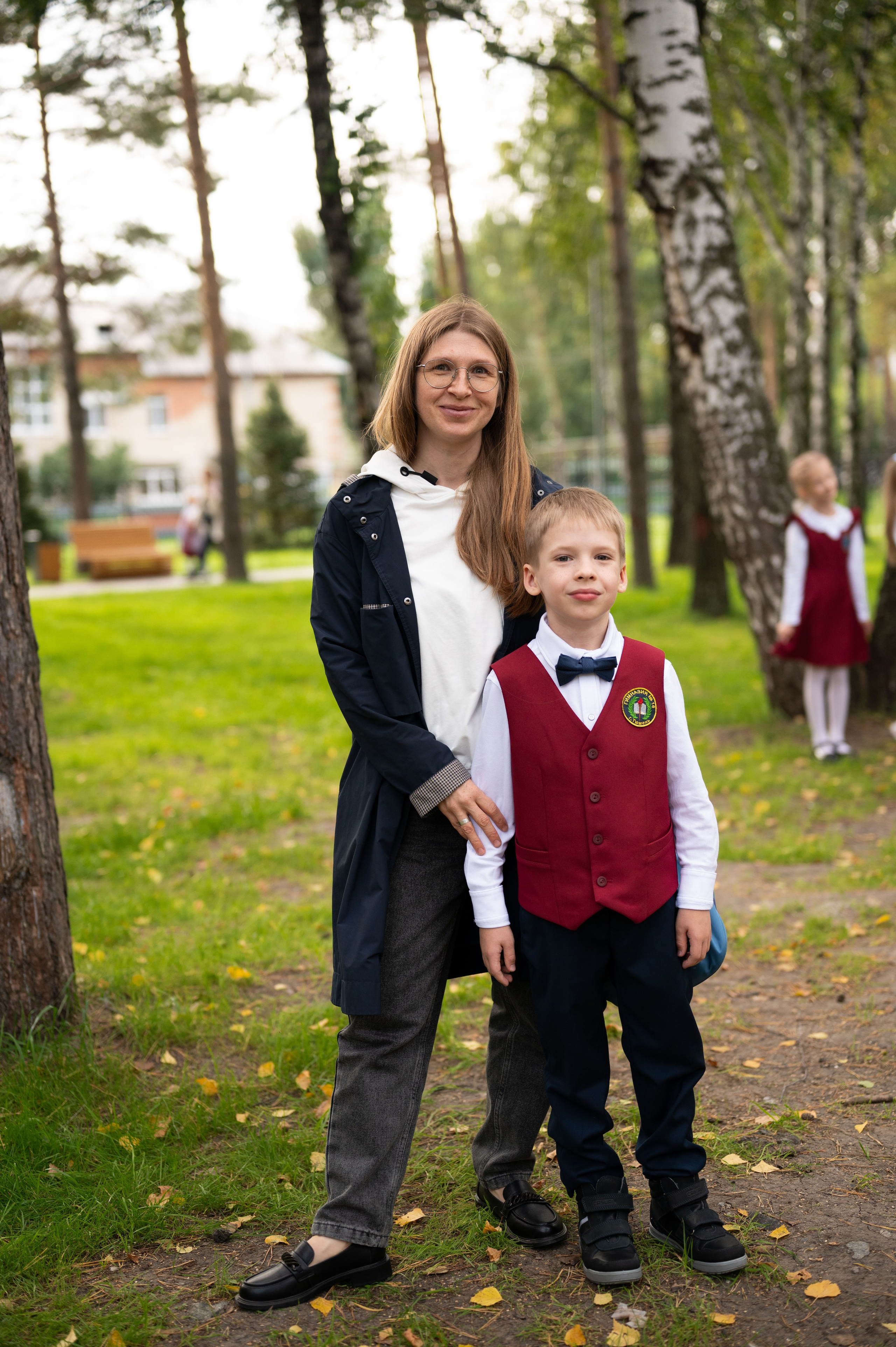 1 сентября 16 гимназия 2 класс (линейка + в классе+ на улице). Фотограф новорожденных, семейный детский в Тюмени Татьяна Морозова