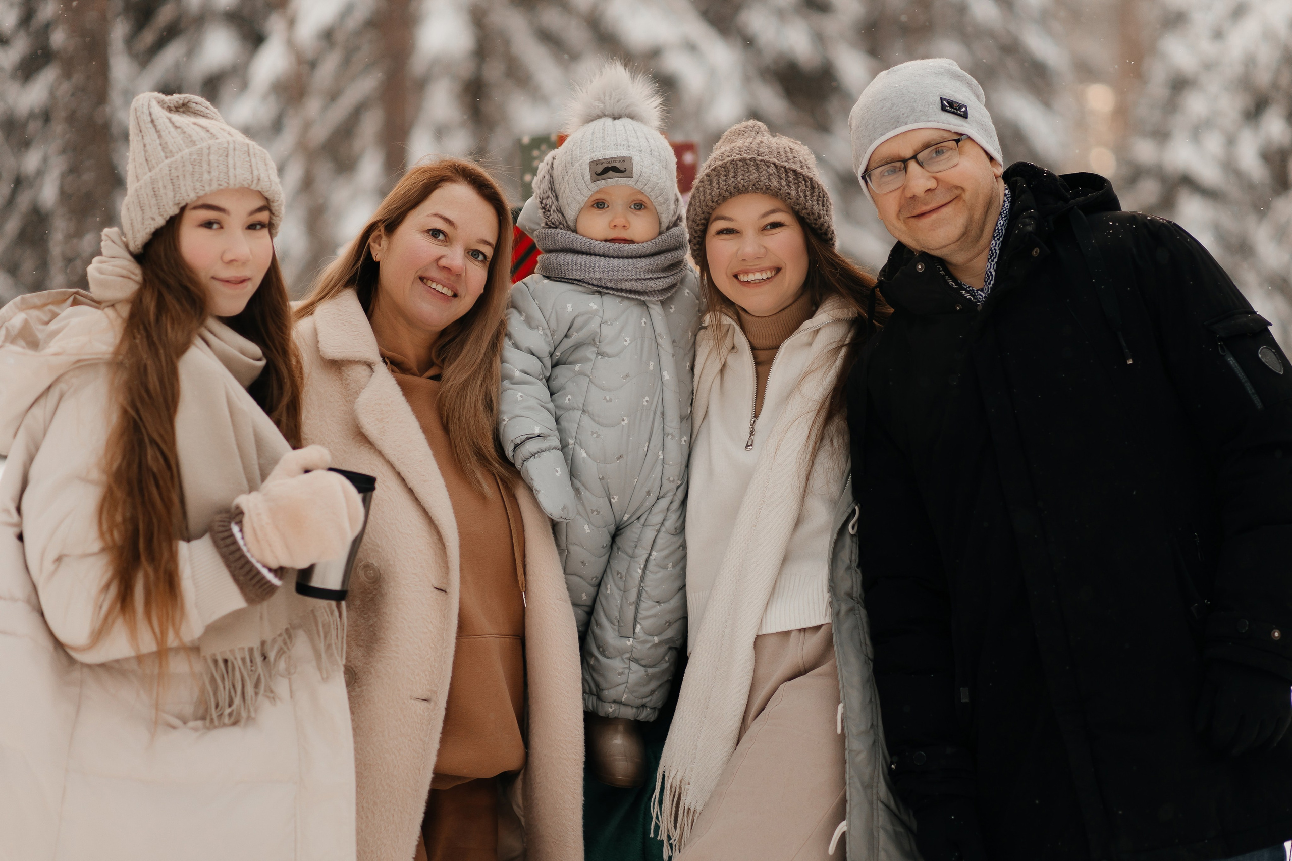 Надя, Оксана, Рудольф, Настя и Савелий. Свадебный фотограф Чайковский