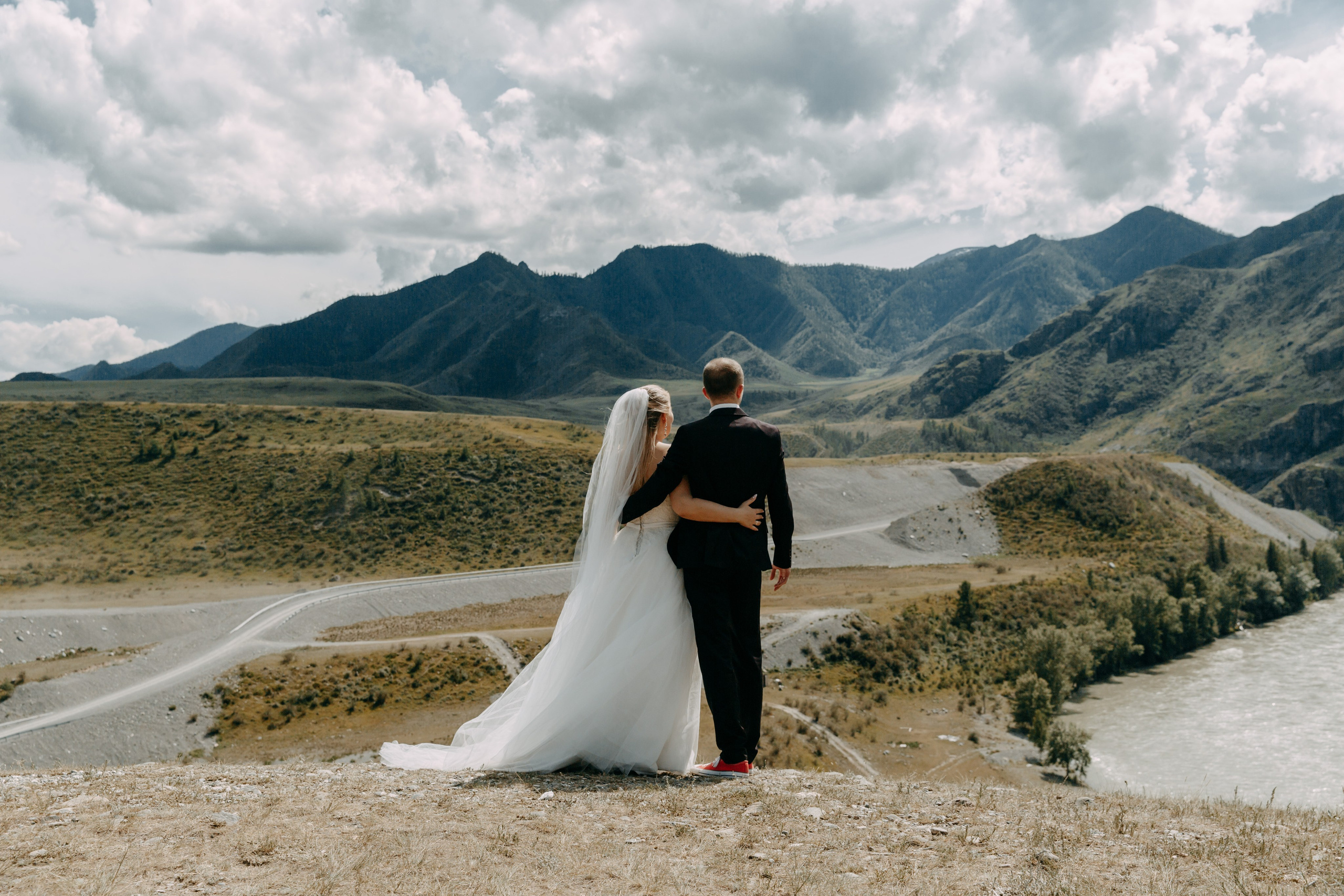 «Мы только что расписались и едем в свадебное путешествие. Будем в Ине». Фотограф Любовь Щербинина