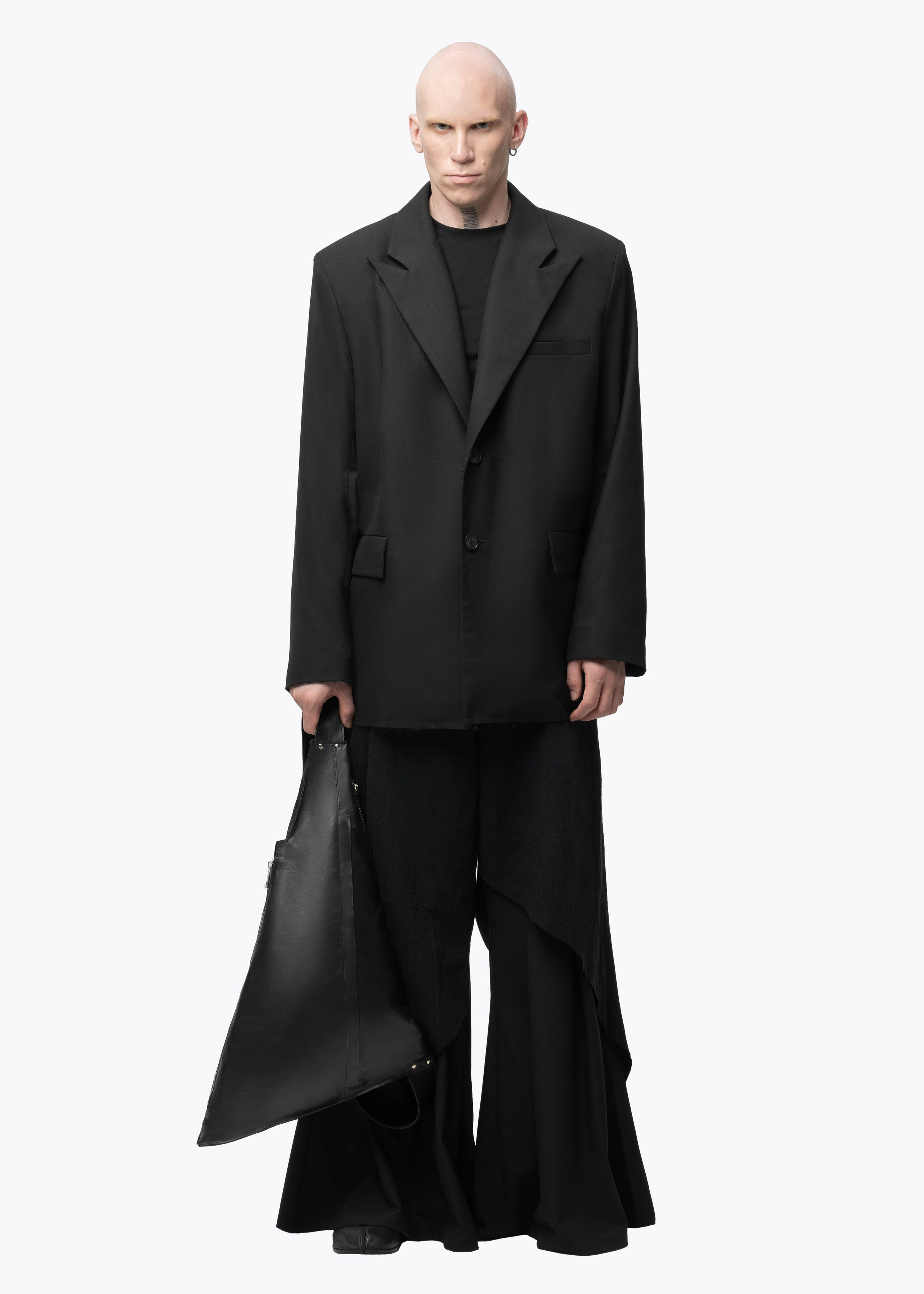 Bat Norton AI.AVANGARDEN. Фотограф для брендов Любовь Батина (Спб/Мск)