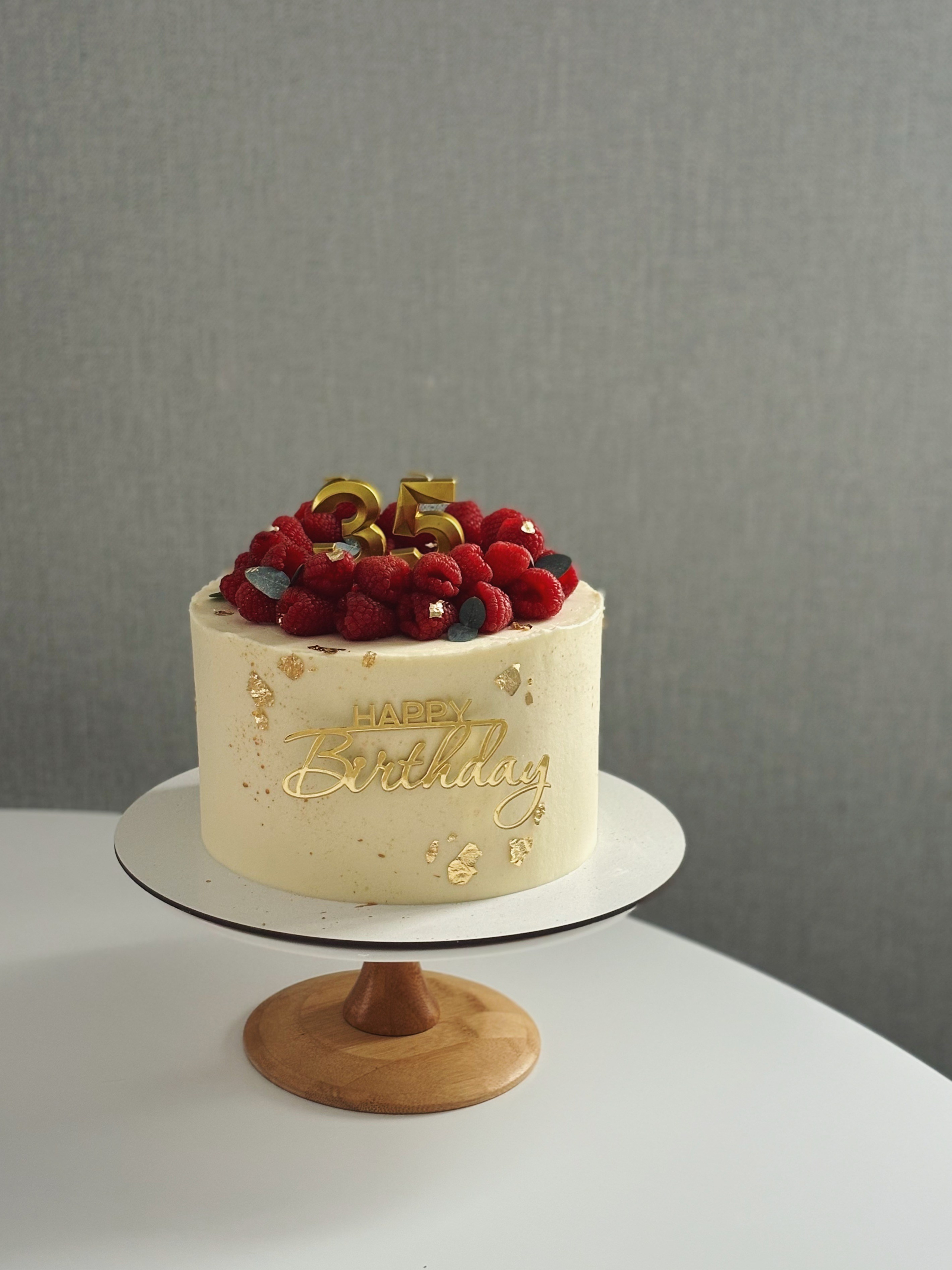 Торты на любой повод. Торты и десерты на заказ