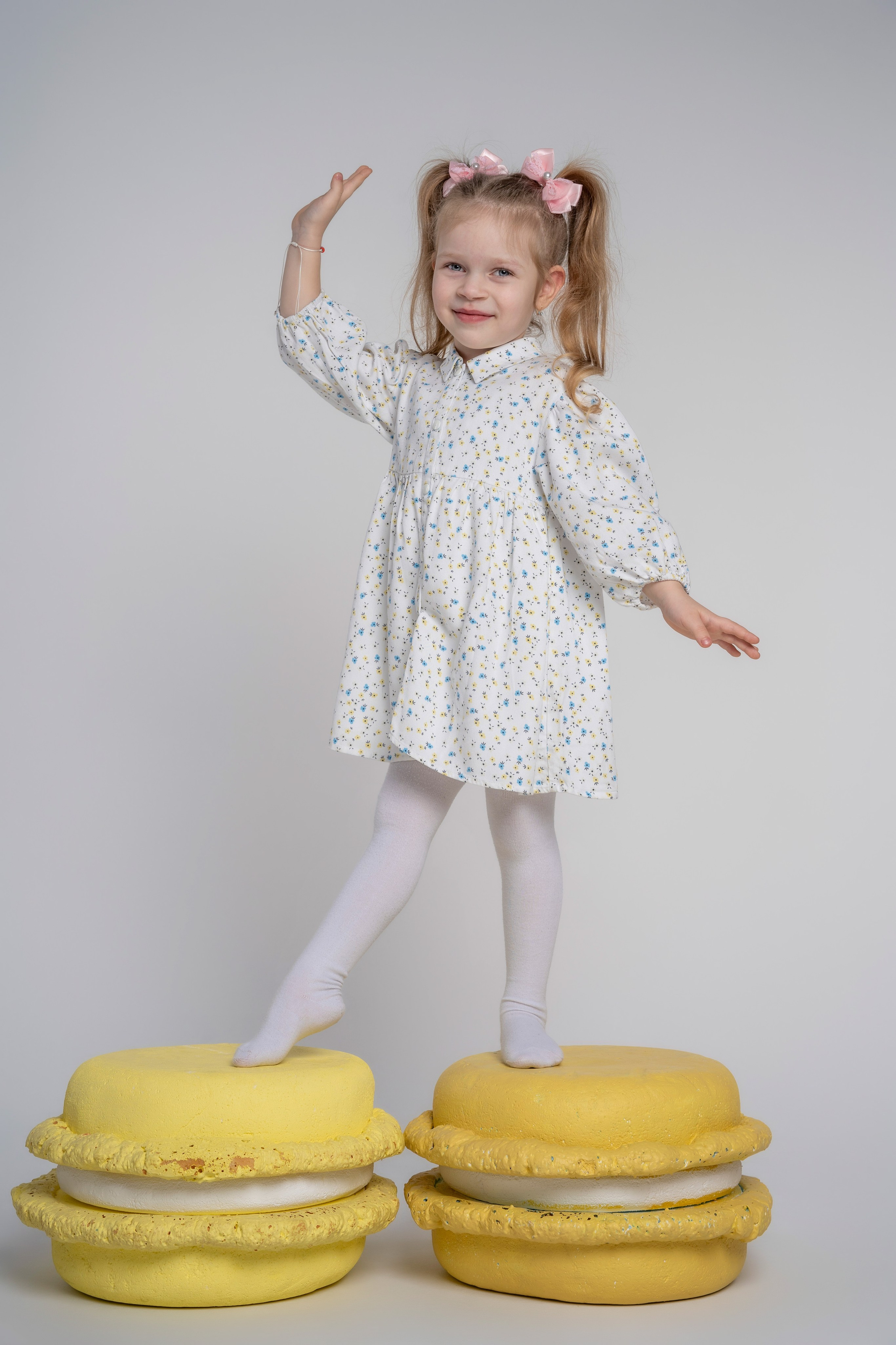 Семейные фотосессии на циклораме.Белом фоне. Профессиональный фотограф Ковалева Олеся