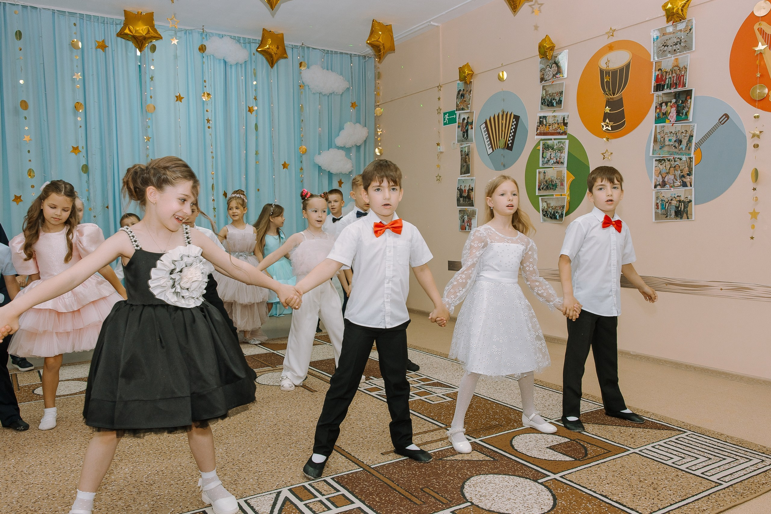 Выпускной в ДС -29. Выпускные альбомы Натальи Бутко: Новороссийск, Анапа, Геленджик