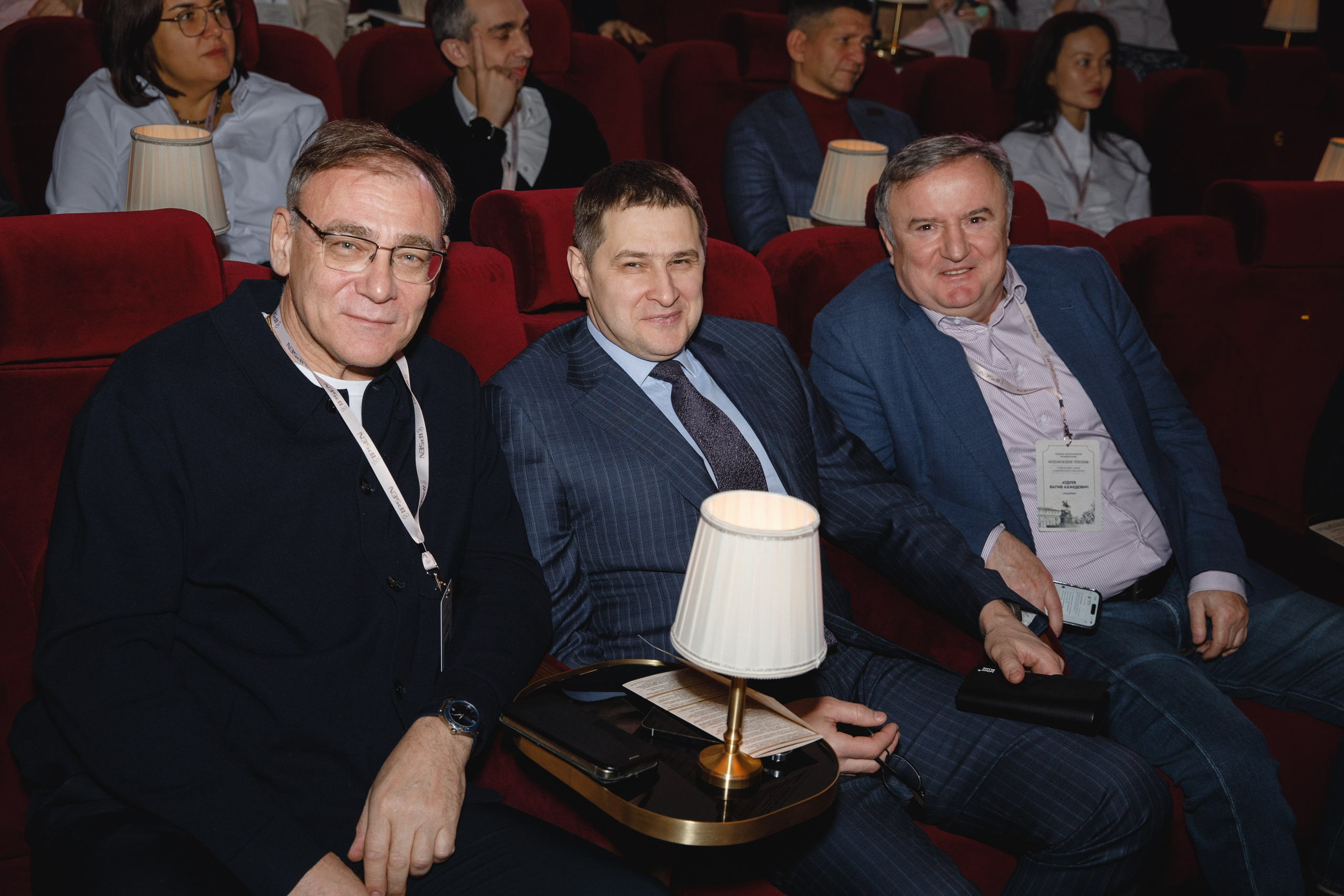 Конференция в Санкт-Петербурге. Фотограф во Владикавказе Юрий Геворгизов