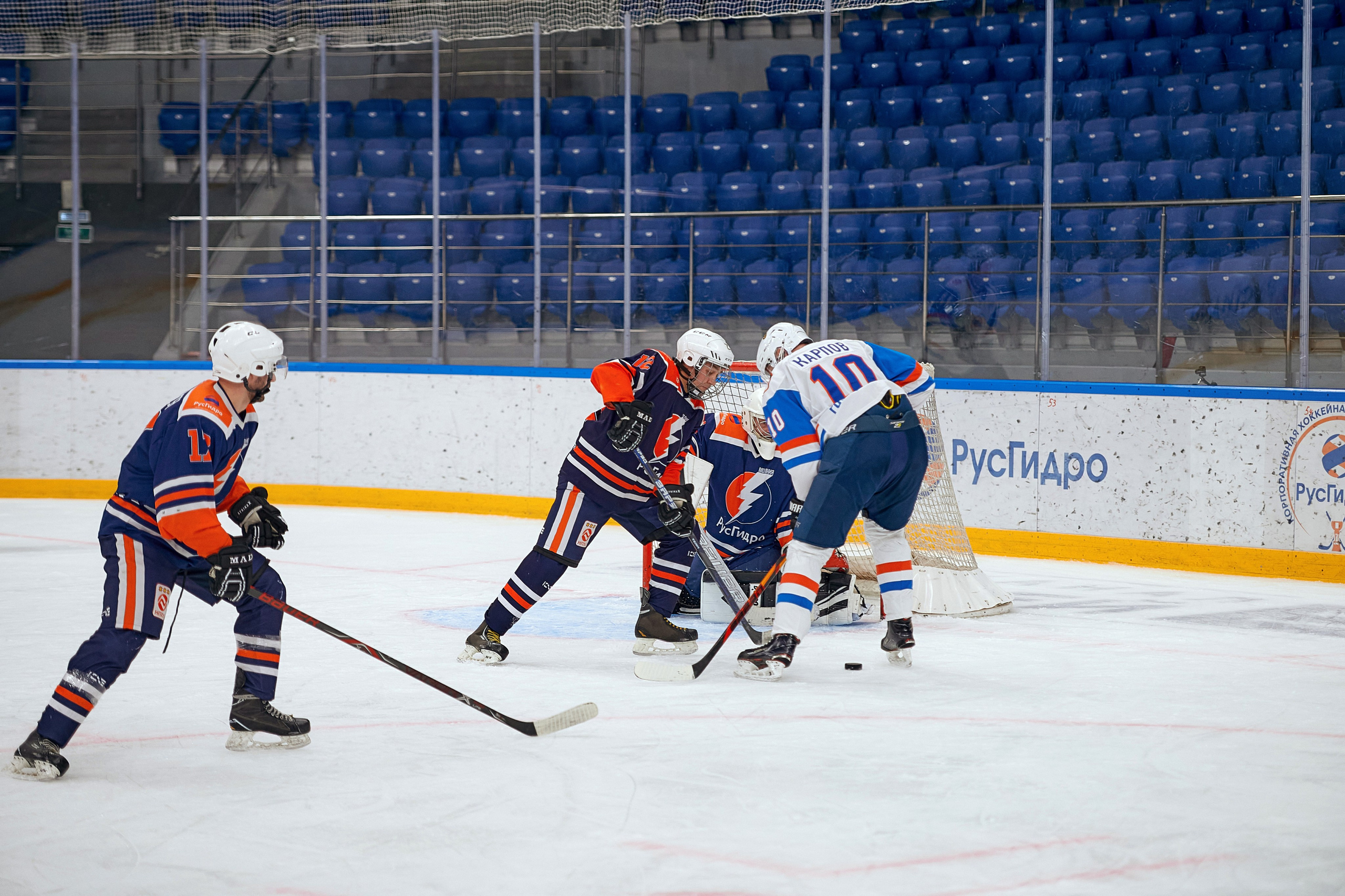 Портфолио репортажной фотосъёмки: Кристалл арена — Хоккей — РусГидро. Фотограф Яковлев Роман — Красноярск