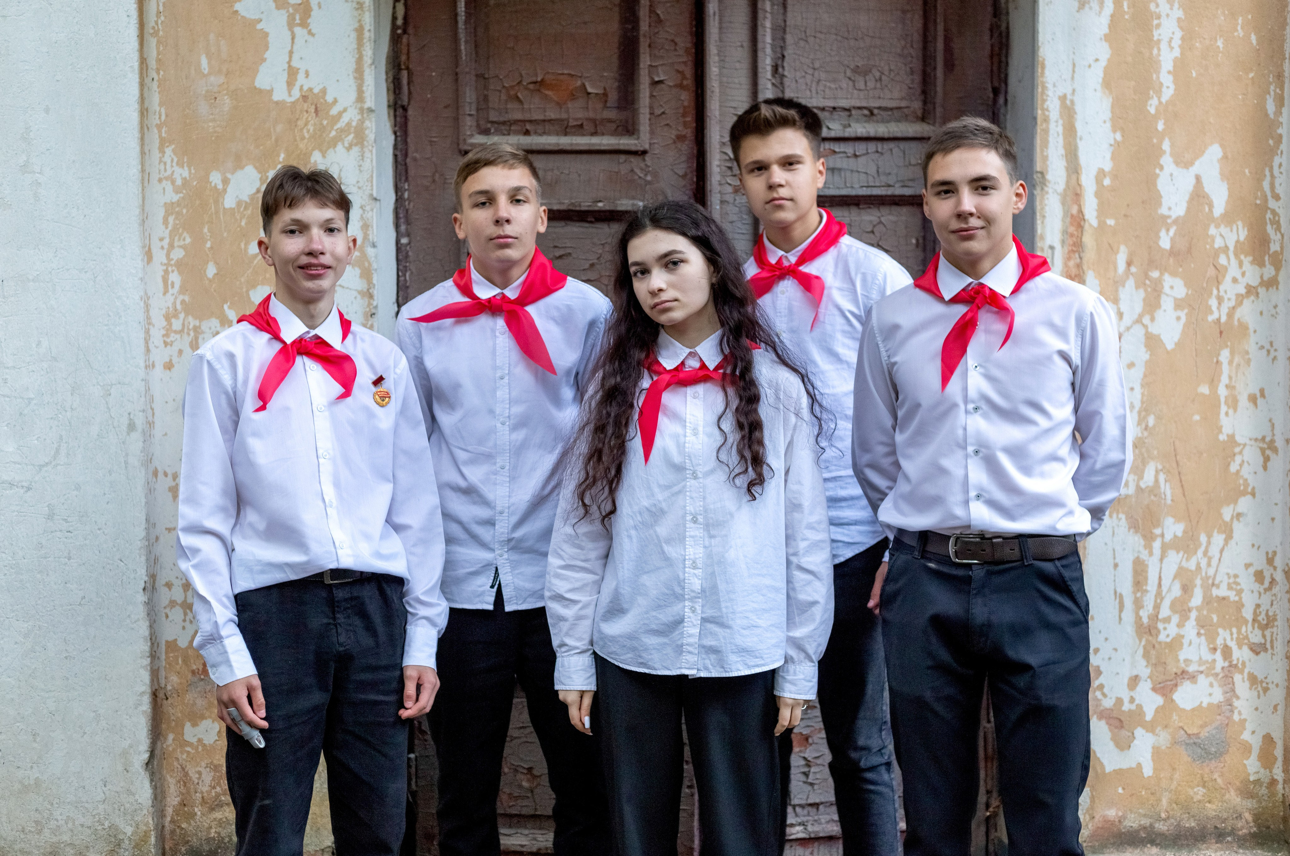 Пионеры заброшенная лесная школа, 9Б — школа 92. Выпускные альбомы Воронеж от Веры Соколовой