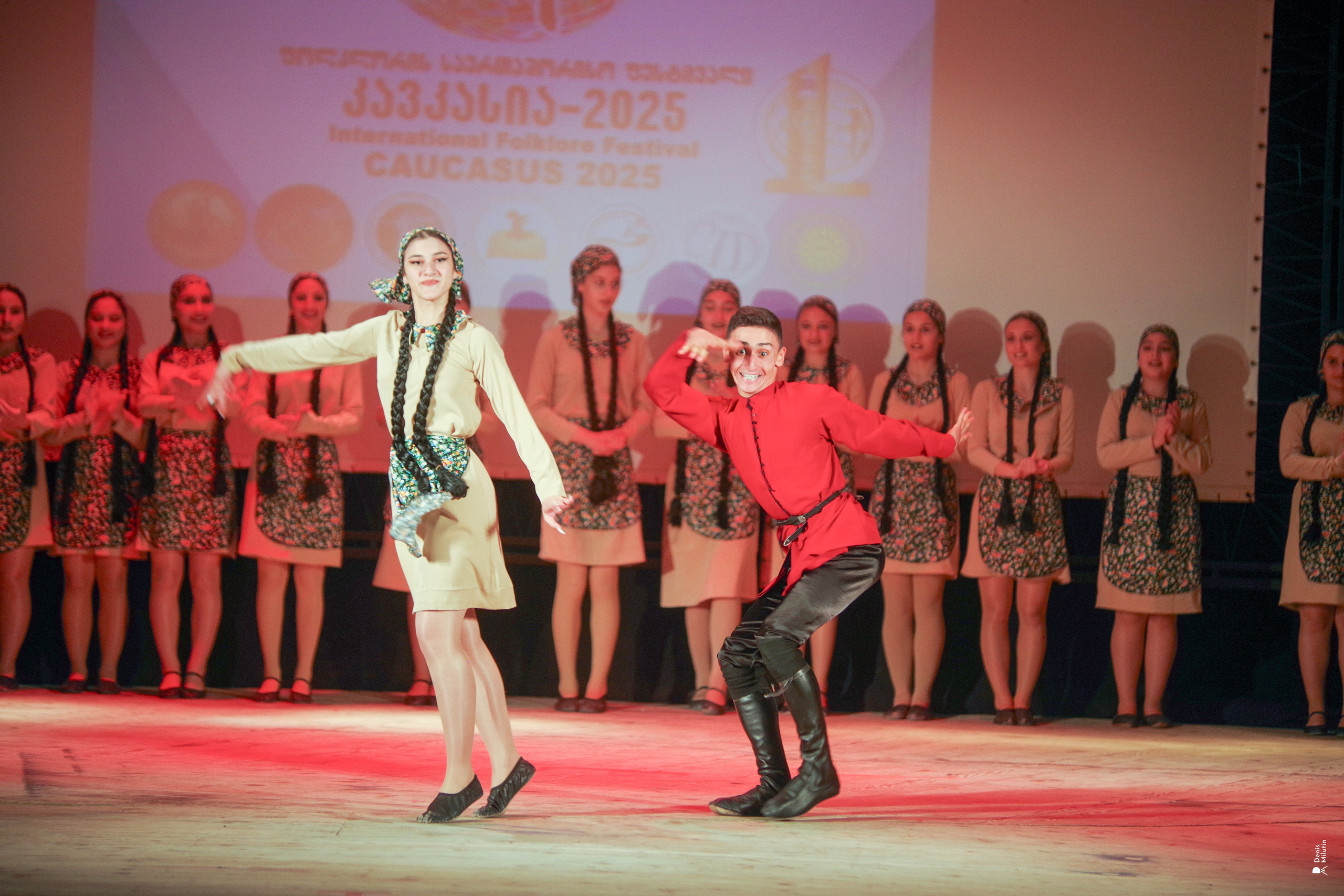 Танцы в прекрасном Они. Портретный фотограф Денис Милютин