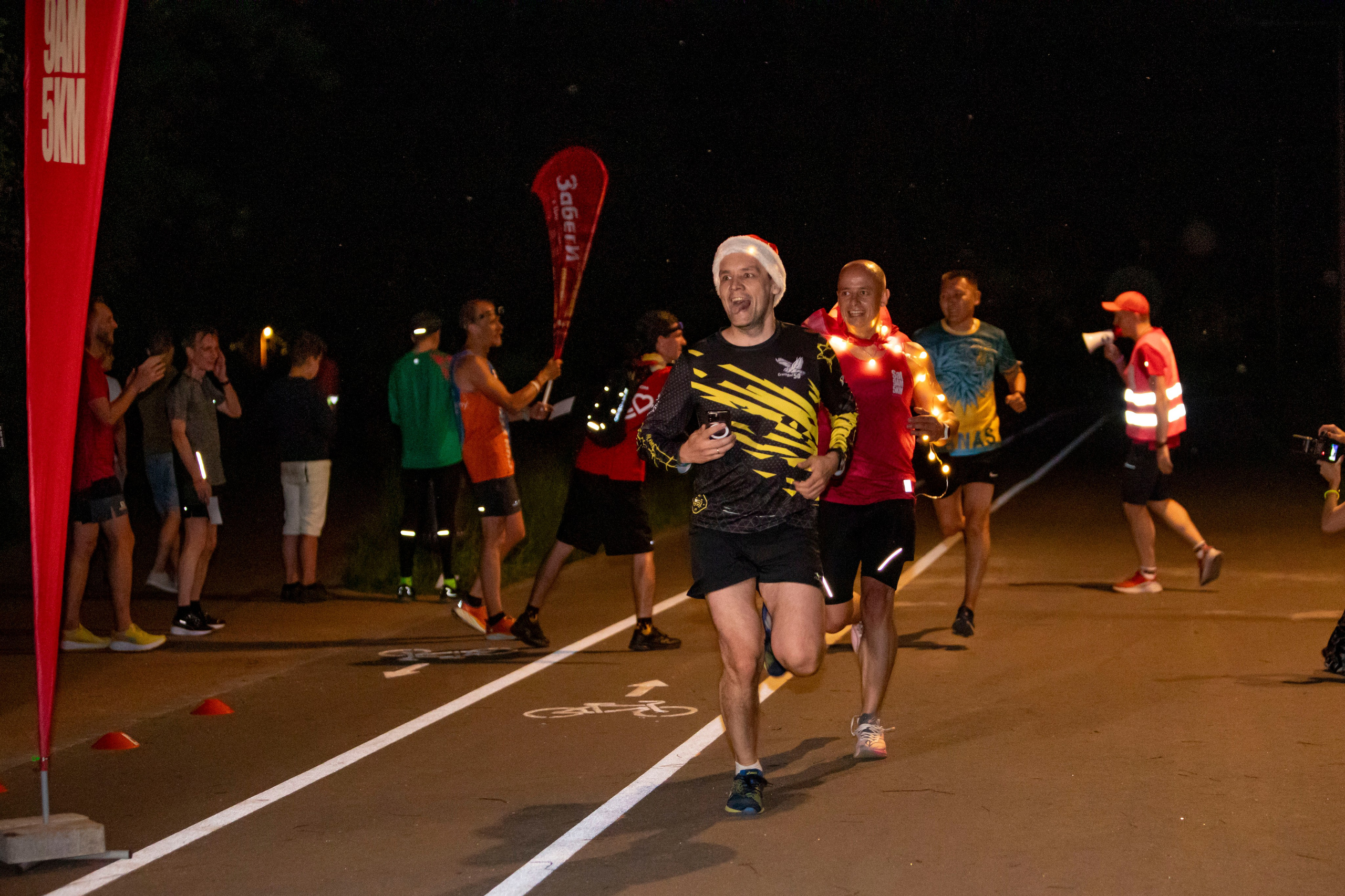 S95 Кусково, ночная тема, 2 июля 2023 г. Фотограф Сергей Ловкий