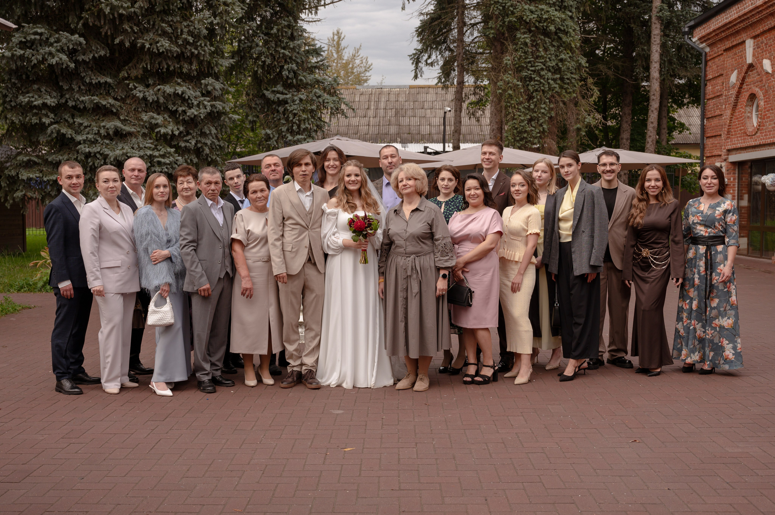 Женила двух медиков. Семейный, свадебный и репортажный фотограф в Москве Анастасия Светлова