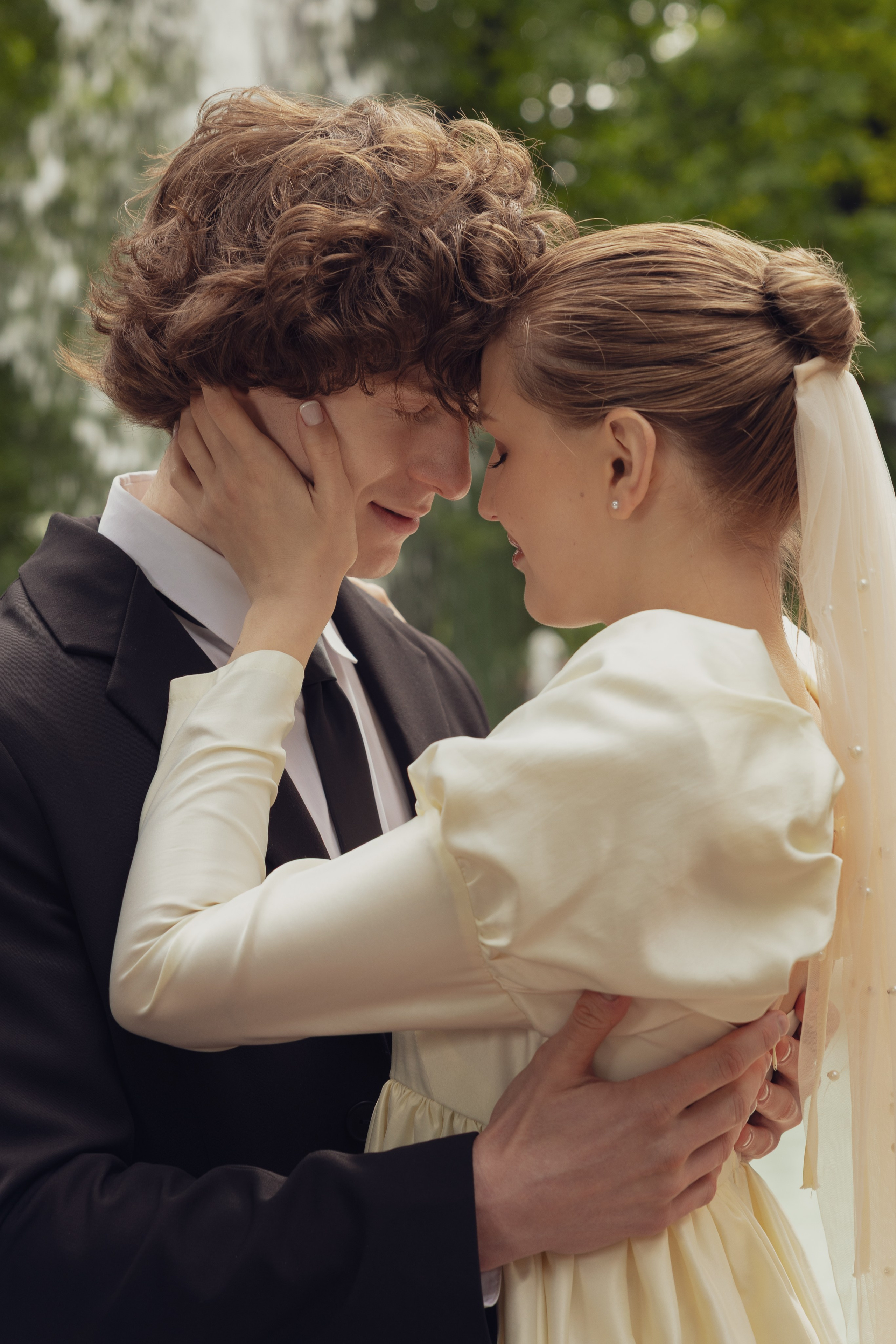 Свадебная прогулка в Летнем саду. Фотограф в Санкт-Петербурге Вагнер Юлия