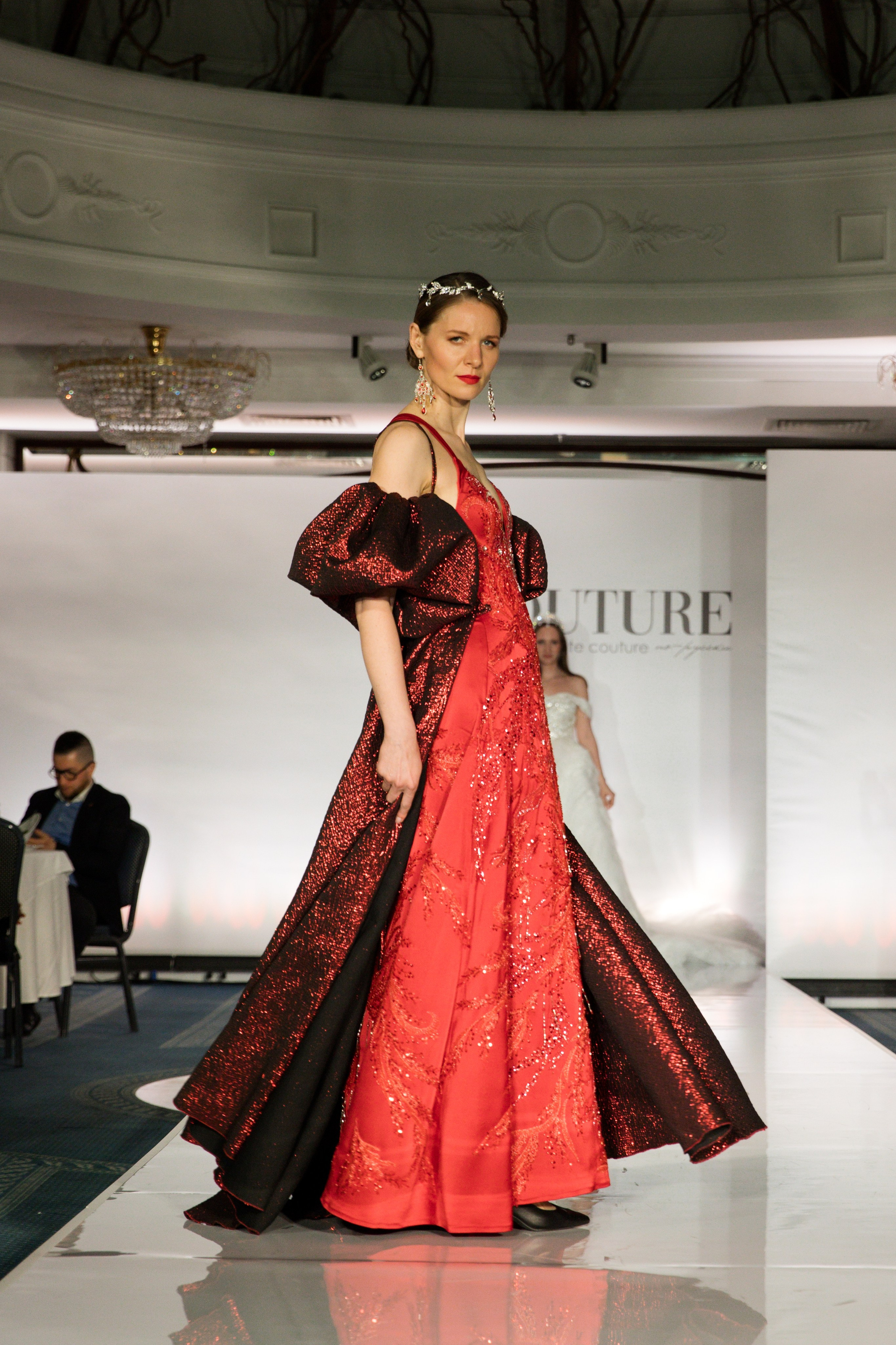 Репортаж показа «Кутюр по-русски». Фотограф в Санкт-Петербурге Вагнер Юлия