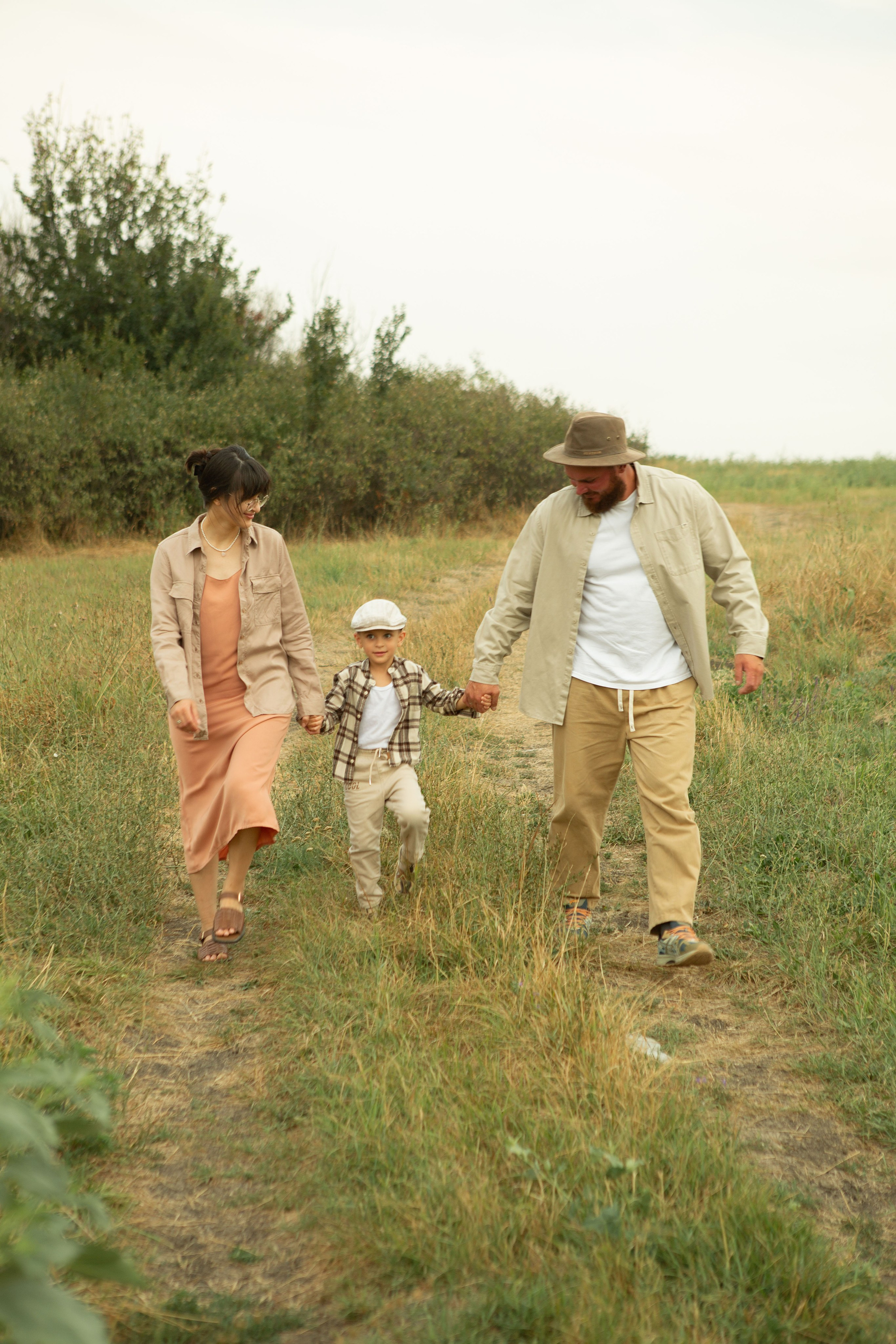 Семейная прогулка. Семейный фотограф в Новопокровской, Тихорецке и Краснодаре Чугусова Марина