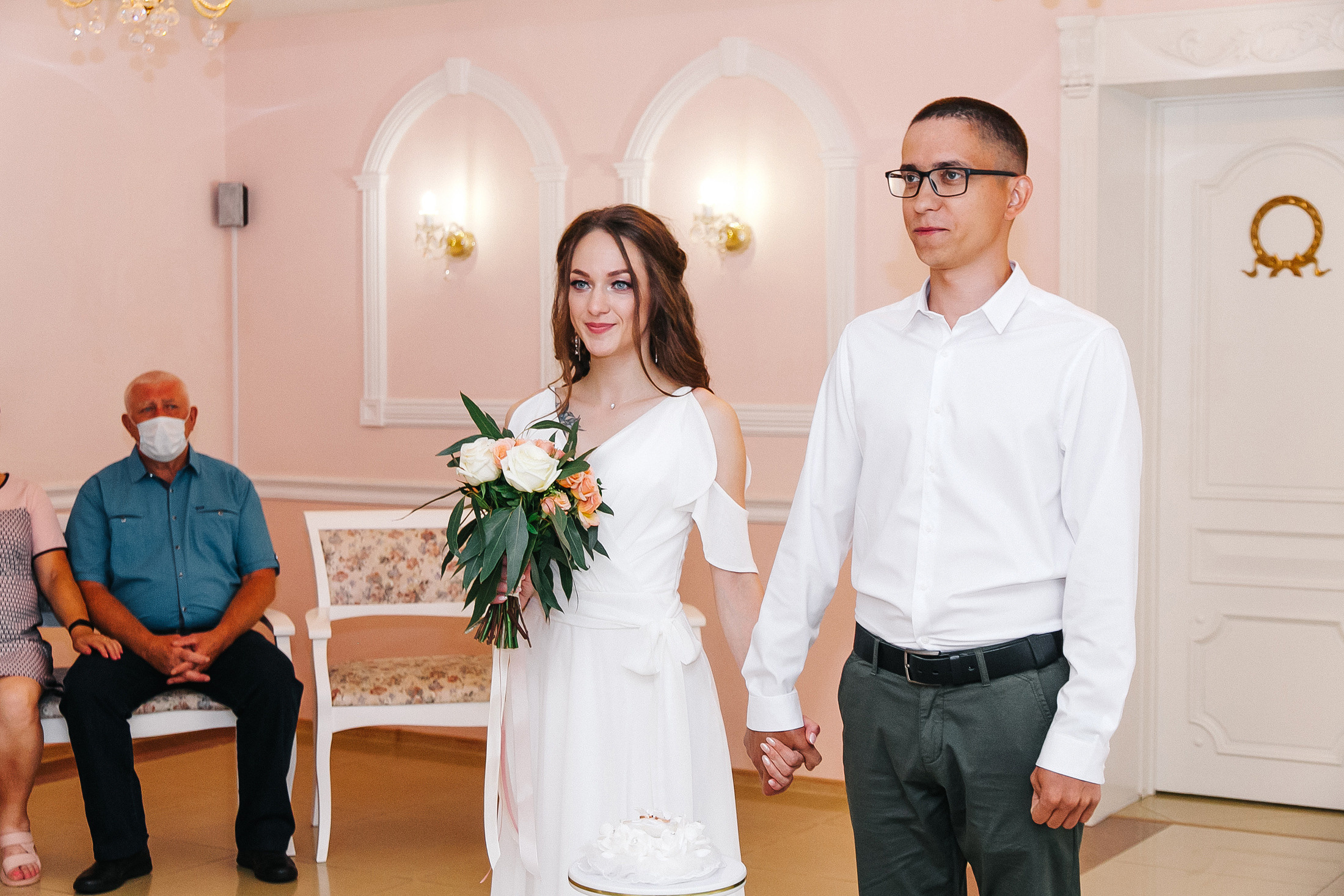 Игорь и Анастасия анонс. Свадебный фотограф Арсеньев Екатерина Говорина