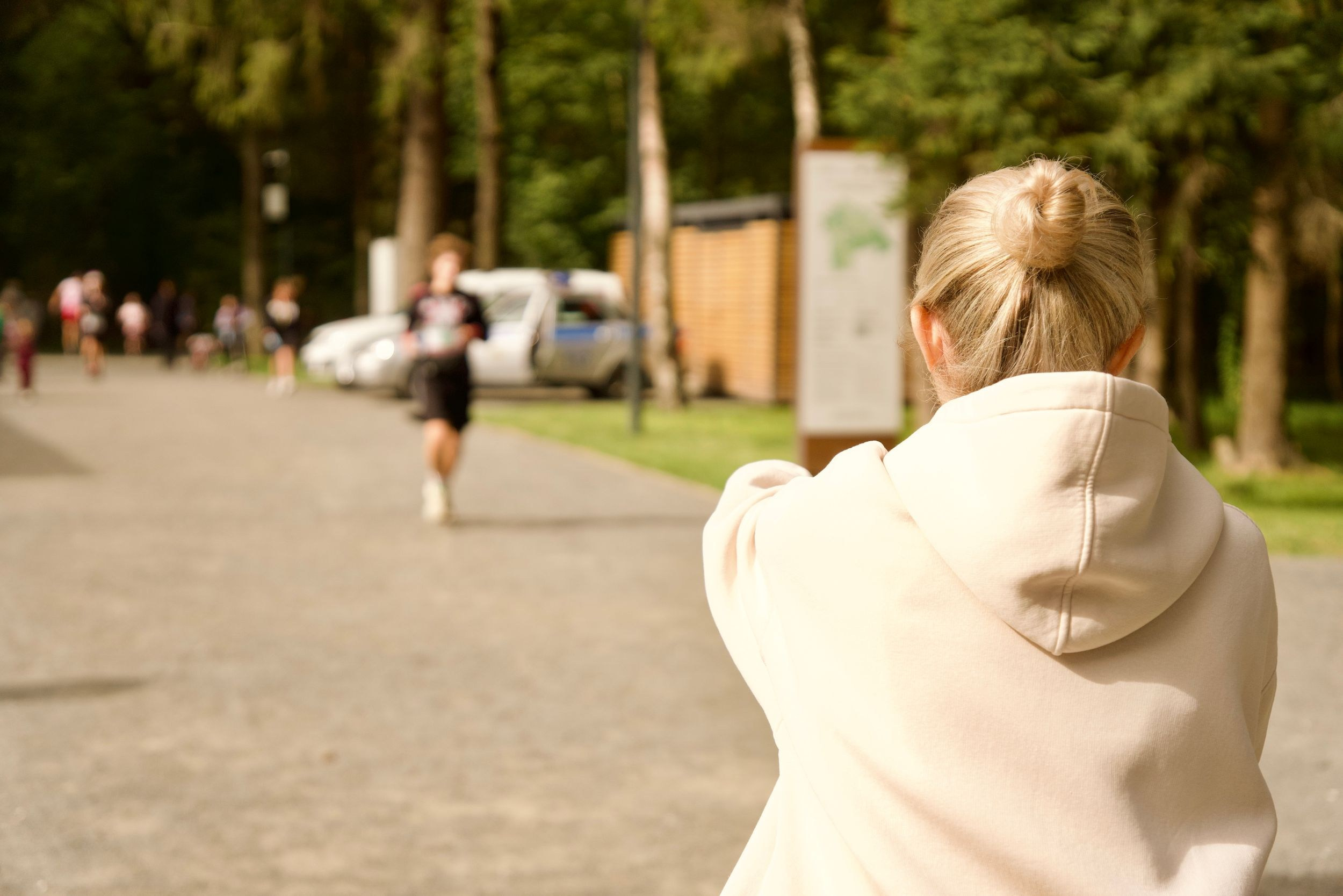 Забег в парке «Дубки». Кафе «БЕЛКА НАШЕПТАЛА». Ну оооочень концептуальное кафе