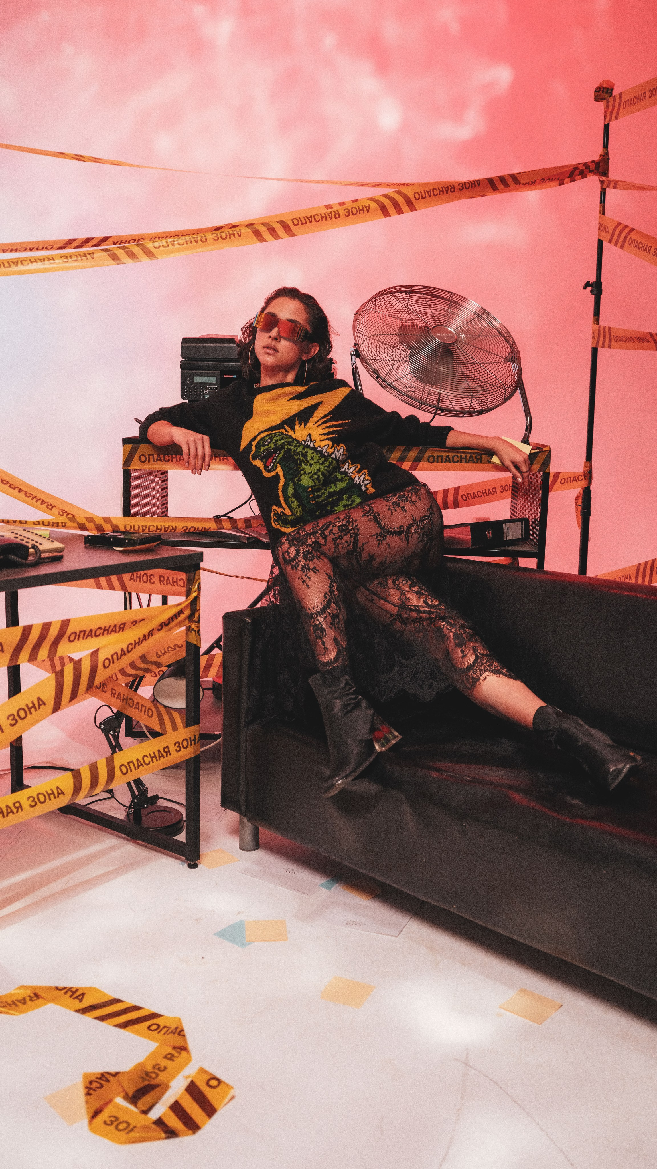 Mod Y — Dangerous office. Frankstidda — photographer