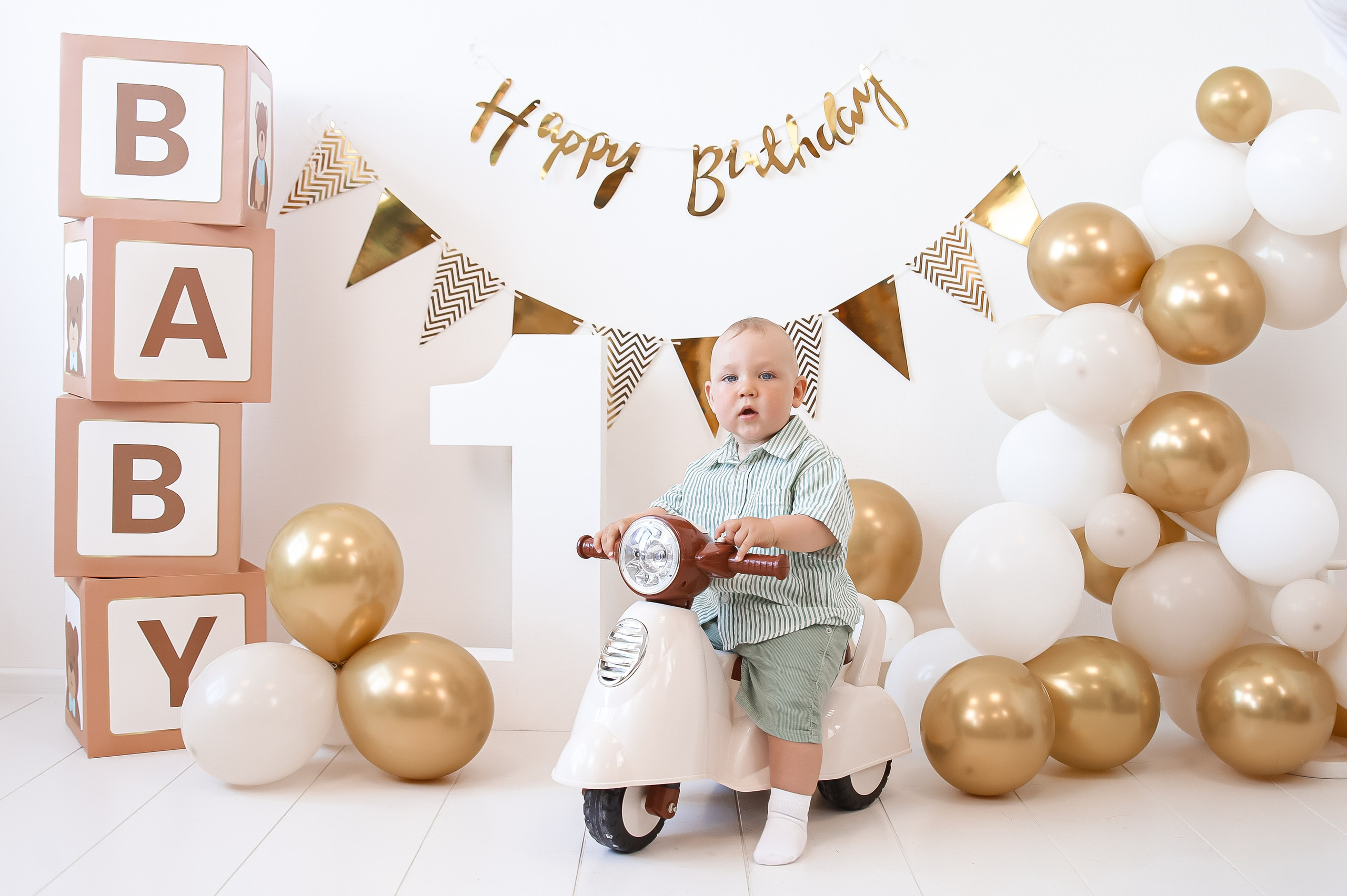 1й Годик Богдаши. Детский и Семейный фотограф в Санкт-Петербурге. Детская Фотостудия «FAMILY STORY»
