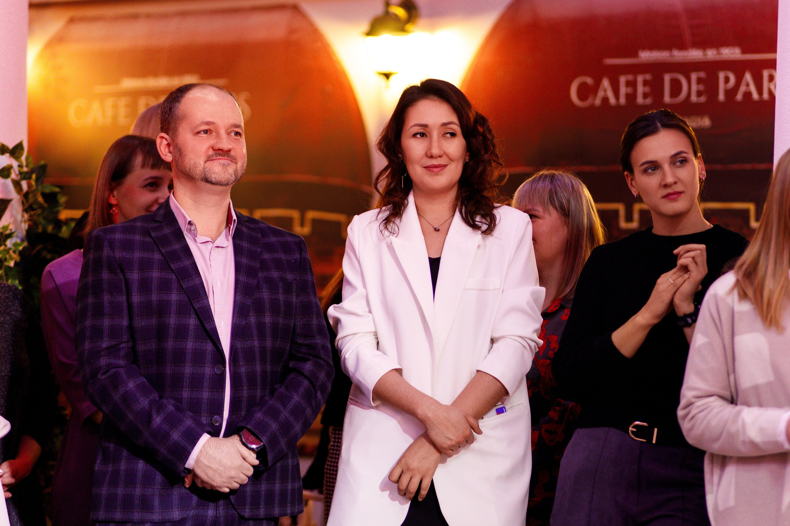 Награждение победителя конкурса «Учитель Года» г. Горнозаводск. Фотограф Дмитрий Молчанов | Фотограф Пермь | Фотограф