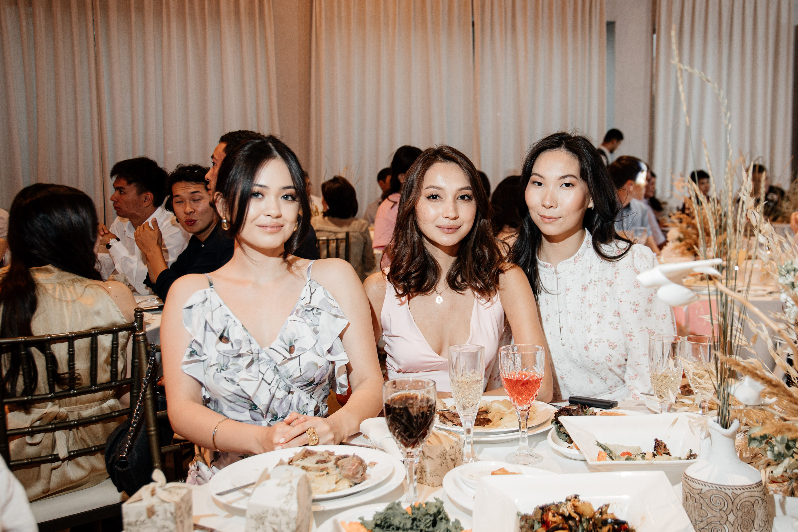 Azhar Uzatu. Свадебный фотограф Алматы