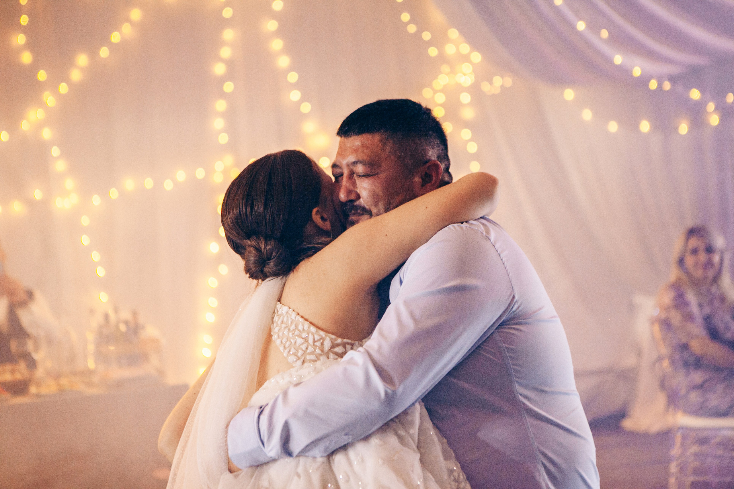 Свадебная фотосессия в отеле hartwell hotel и на патриарших прудах. Фотограф Ольга Ефремова