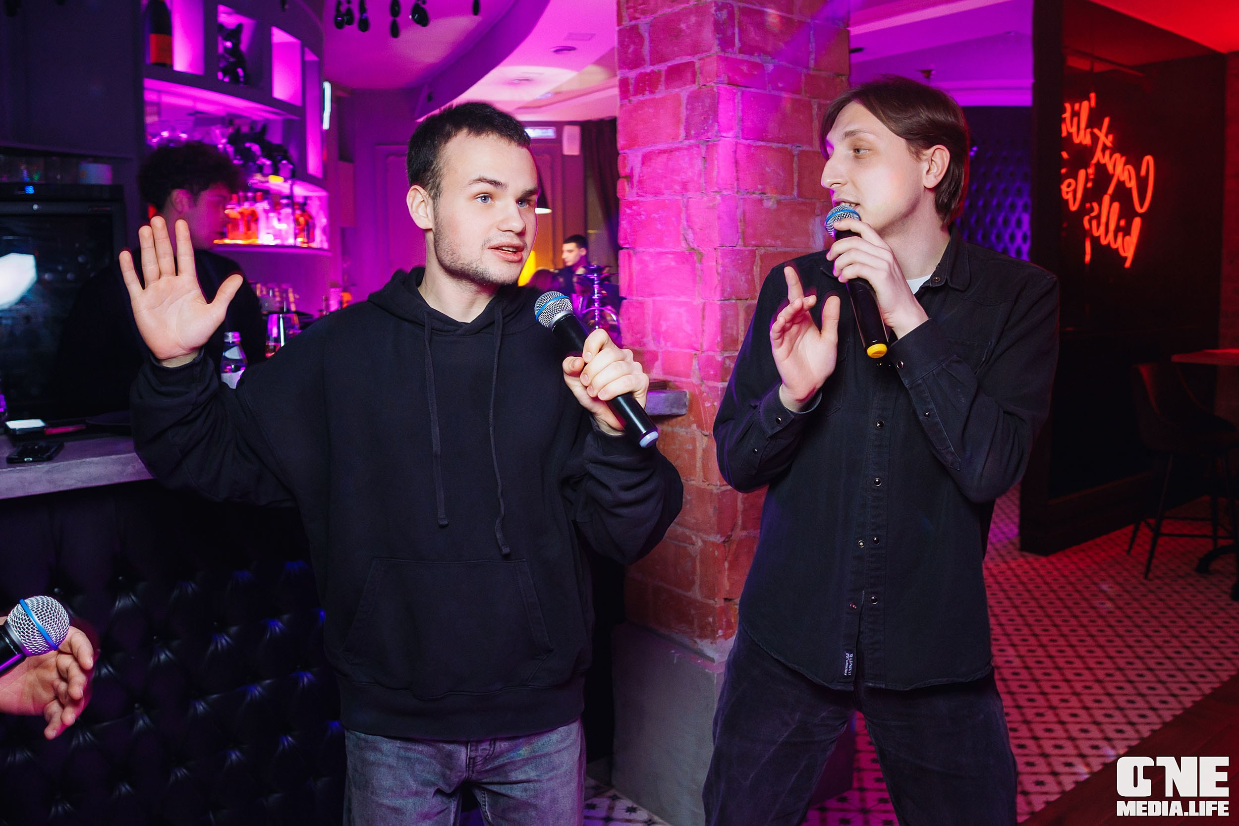 Пятница в Белгравии. One Media Life: фоторепортажи, фотоотчеты с мероприятий и заведений